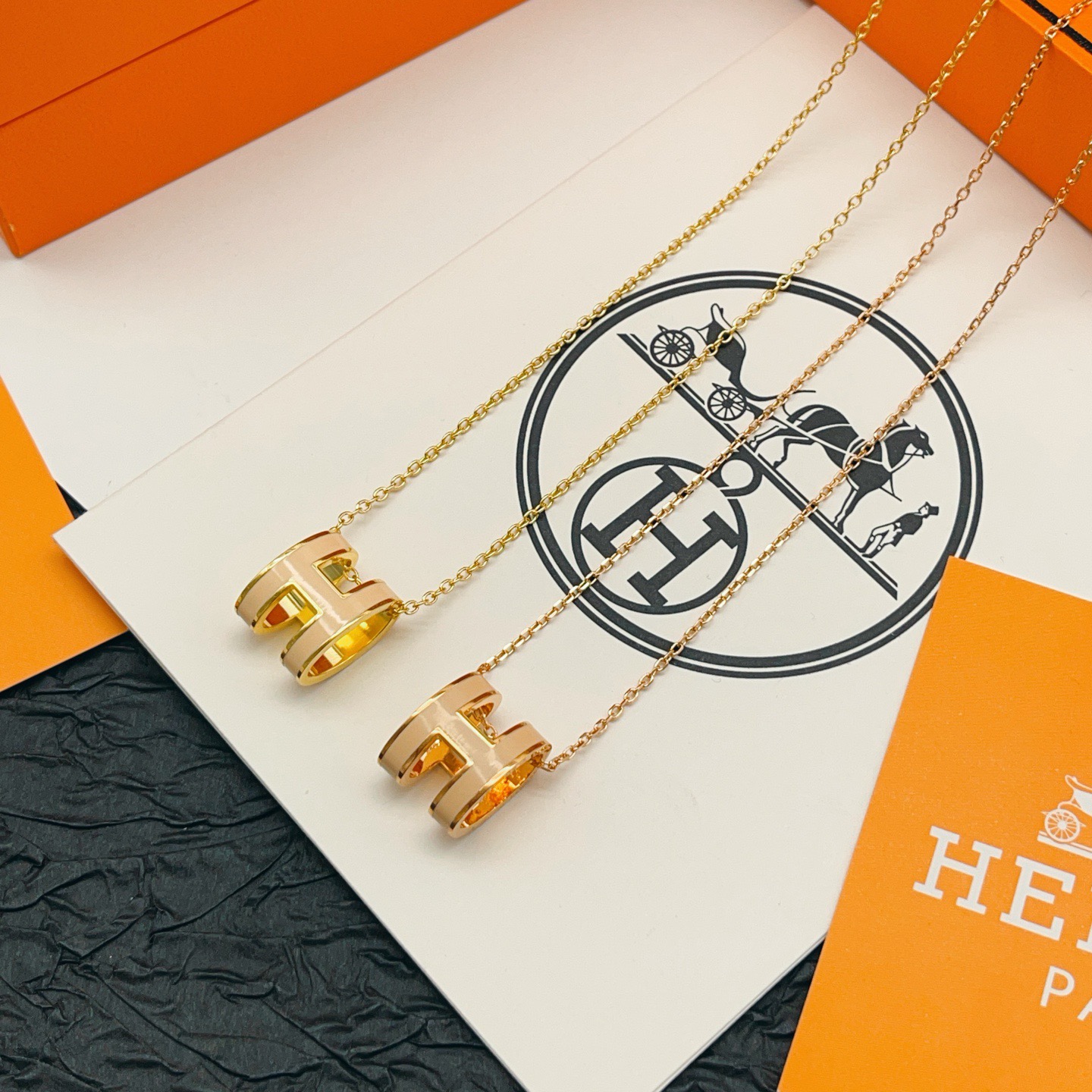 Hermès He@mes爱马仕奶黄色珐琅金色大号项链只能用无敌形容