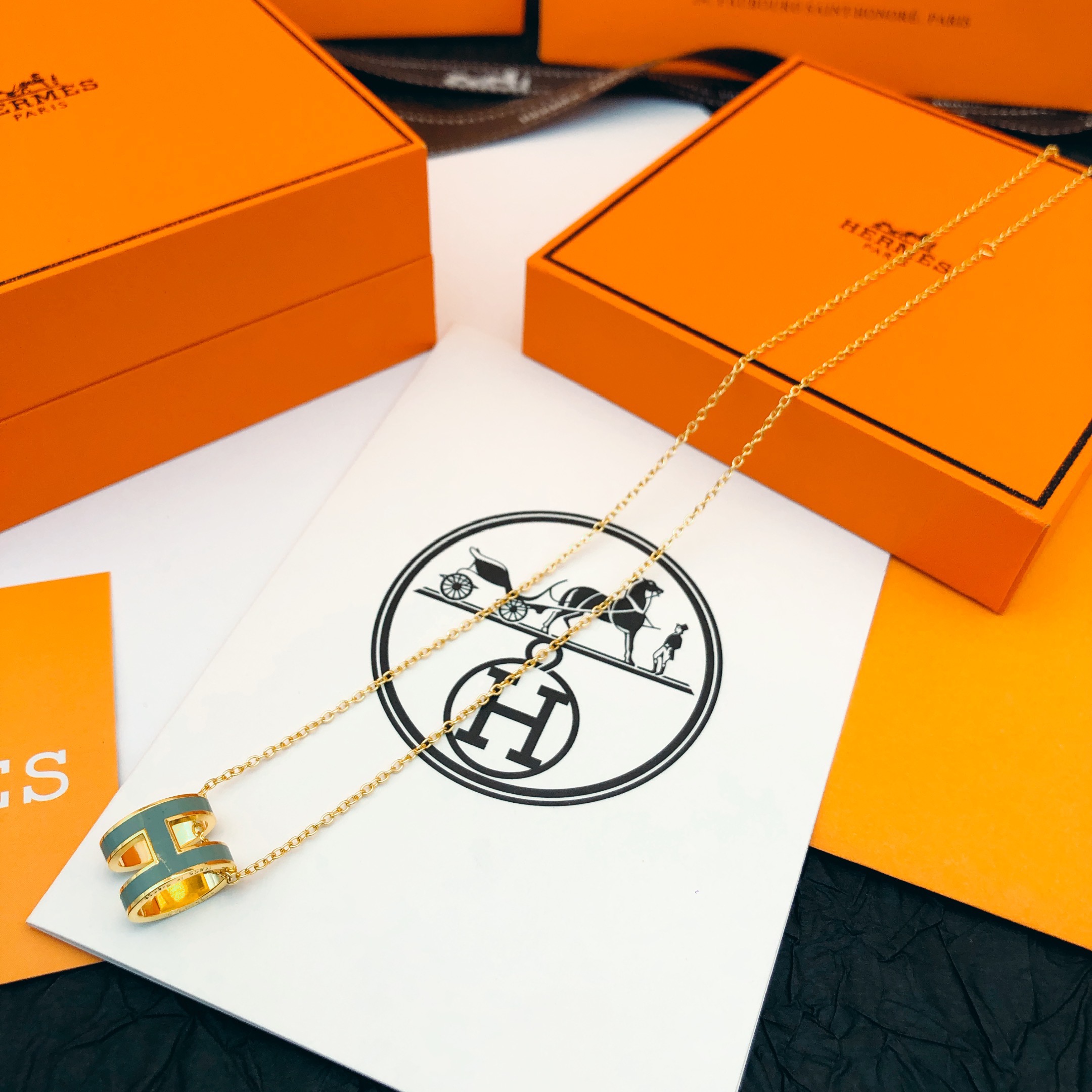 Hermès He@mes爱马仕蓝色珐琅金色大号项链只能用无敌形容