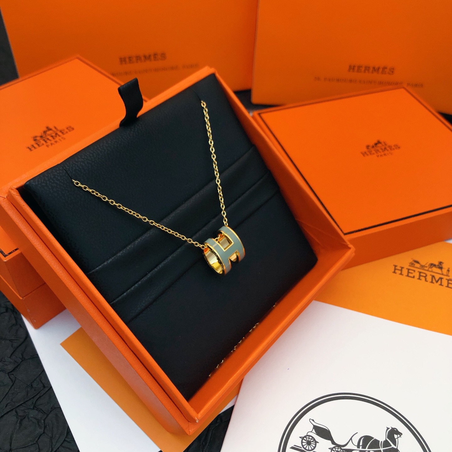 Hermès He@mes爱马仕蓝色珐琅金色大号项链只能用无敌形容