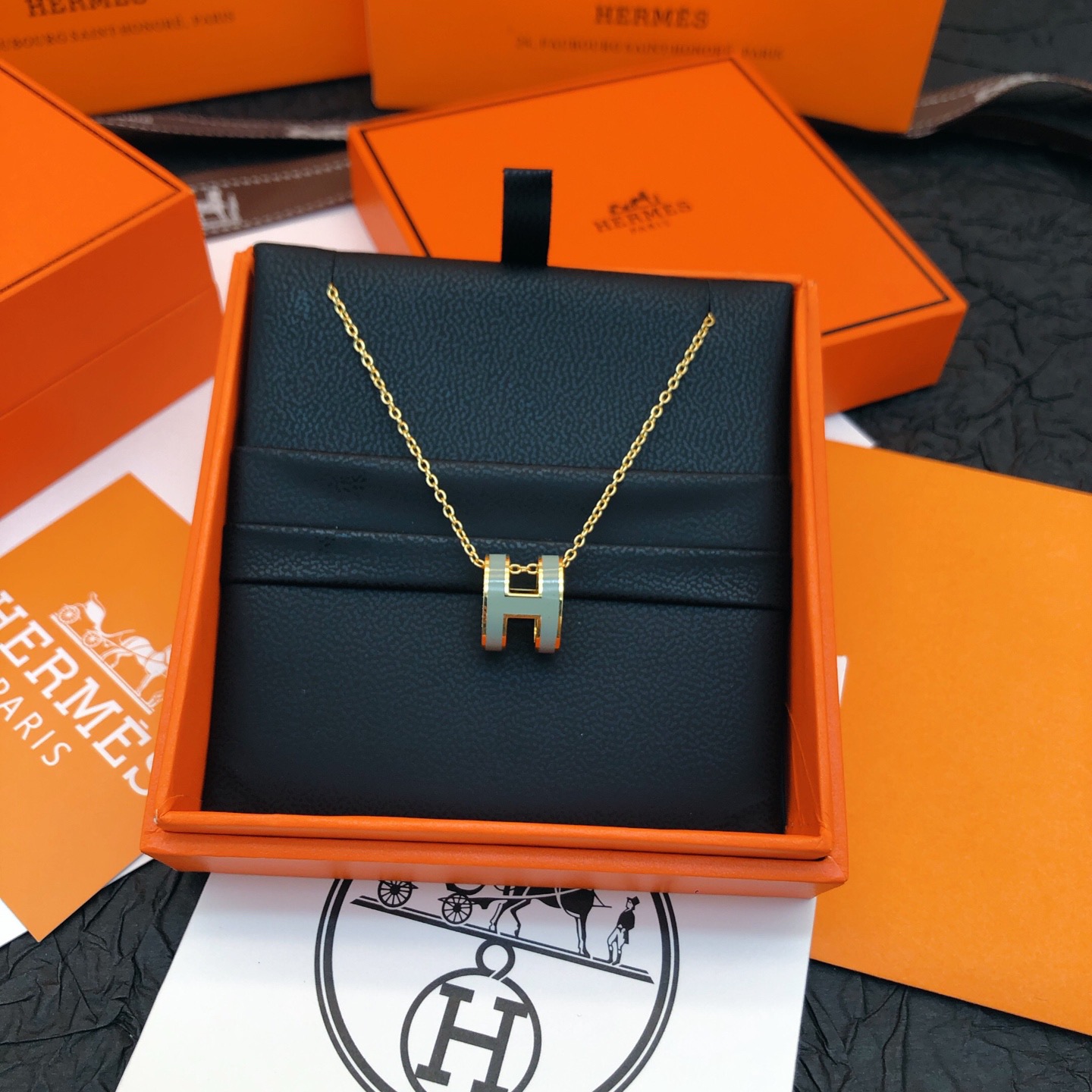 Hermès He@mes爱马仕蓝色珐琅金色大号项链只能用无敌形容