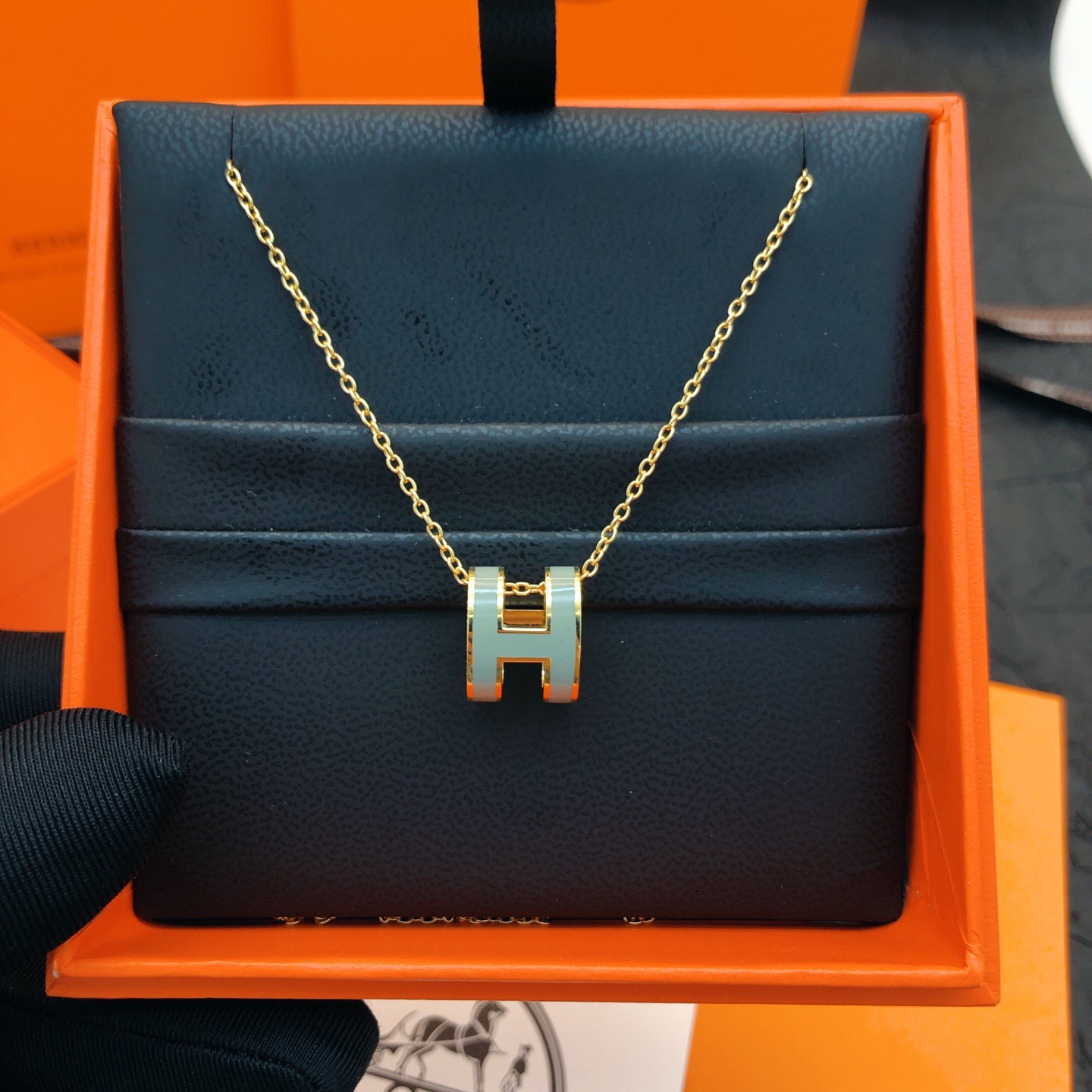 Hermès He@mes爱马仕蓝色珐琅金色大号项链只能用无敌形容