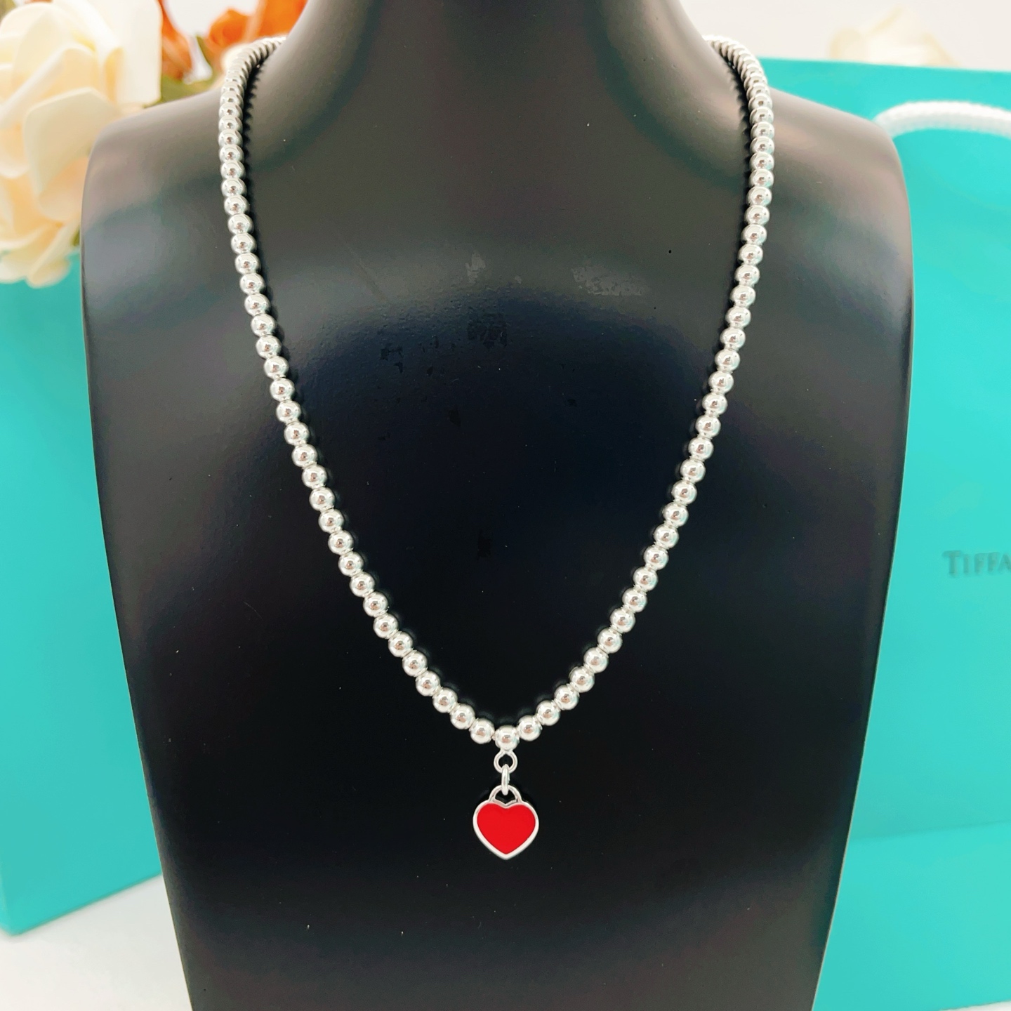 Tiffany & Co. Tiffany*帝芙尼最新款，非常的上镜‼ 设计很特别值得入手 高级手工坊系列