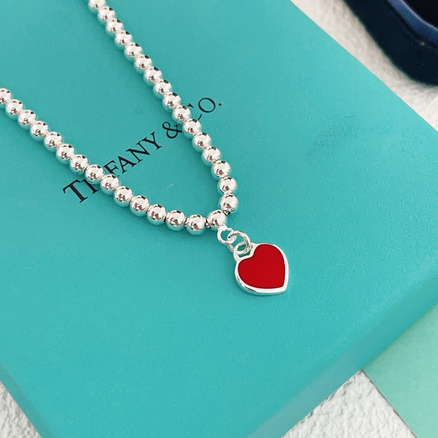 Tiffany & Co. Tiffany*帝芙尼最新款，非常的上镜‼ 设计很特别值得入手 高级手工坊系列