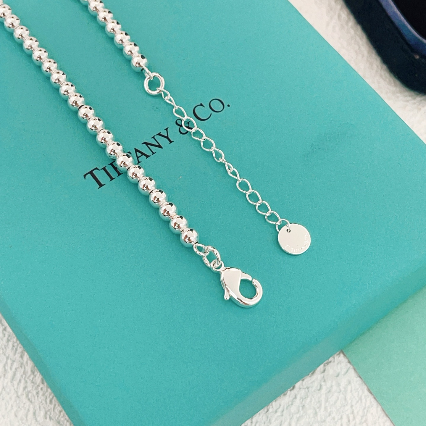 Tiffany & Co. Tiffany*帝芙尼最新款，非常的上镜‼ 设计很特别值得入手 高级手工坊系列