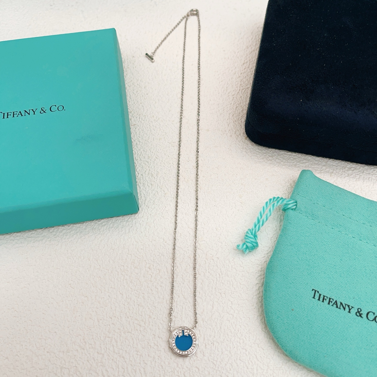 Tiffany & Co. Tiffany*帝芙尼最新款，非常的上镜‼ 设计很特别值得入手 高级手工坊系列