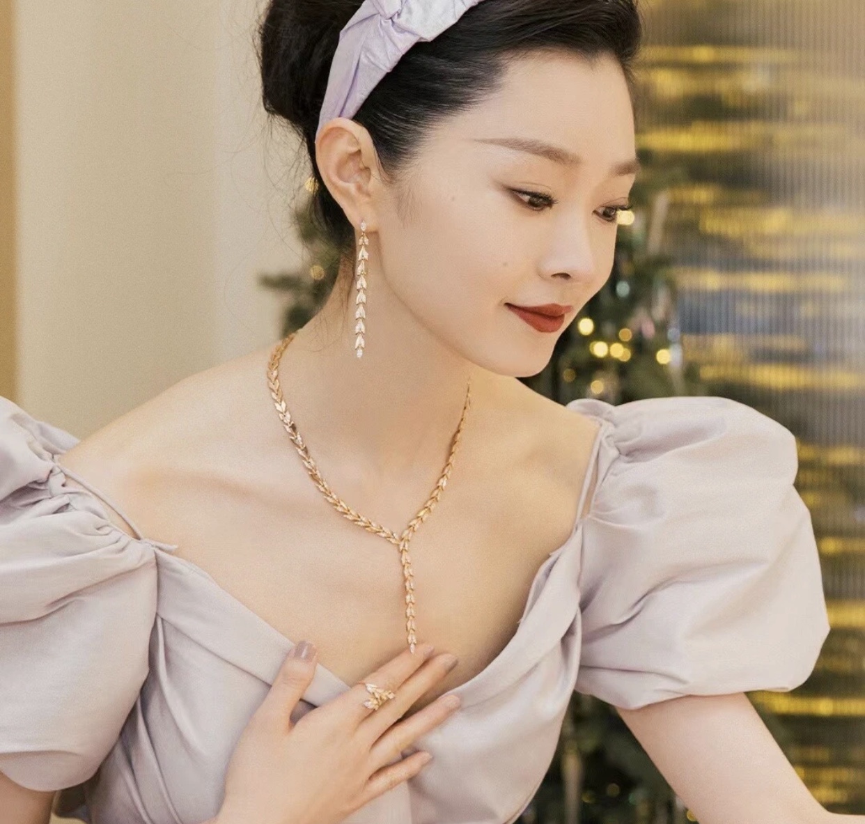 Tiffany & Co. Tiffany*帝芙尼最新款，非常的上镜‼ 设计很特别值得入手 高级手工坊系列