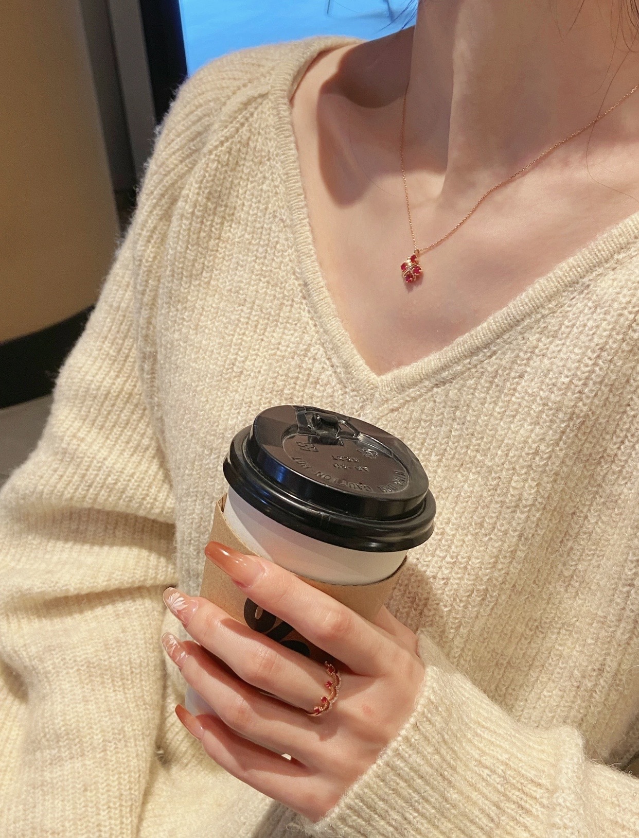 Tiffany & Co. Tiffany*帝芙尼最新款，非常的上镜‼ 设计很特别值得入手 高级手工坊系列