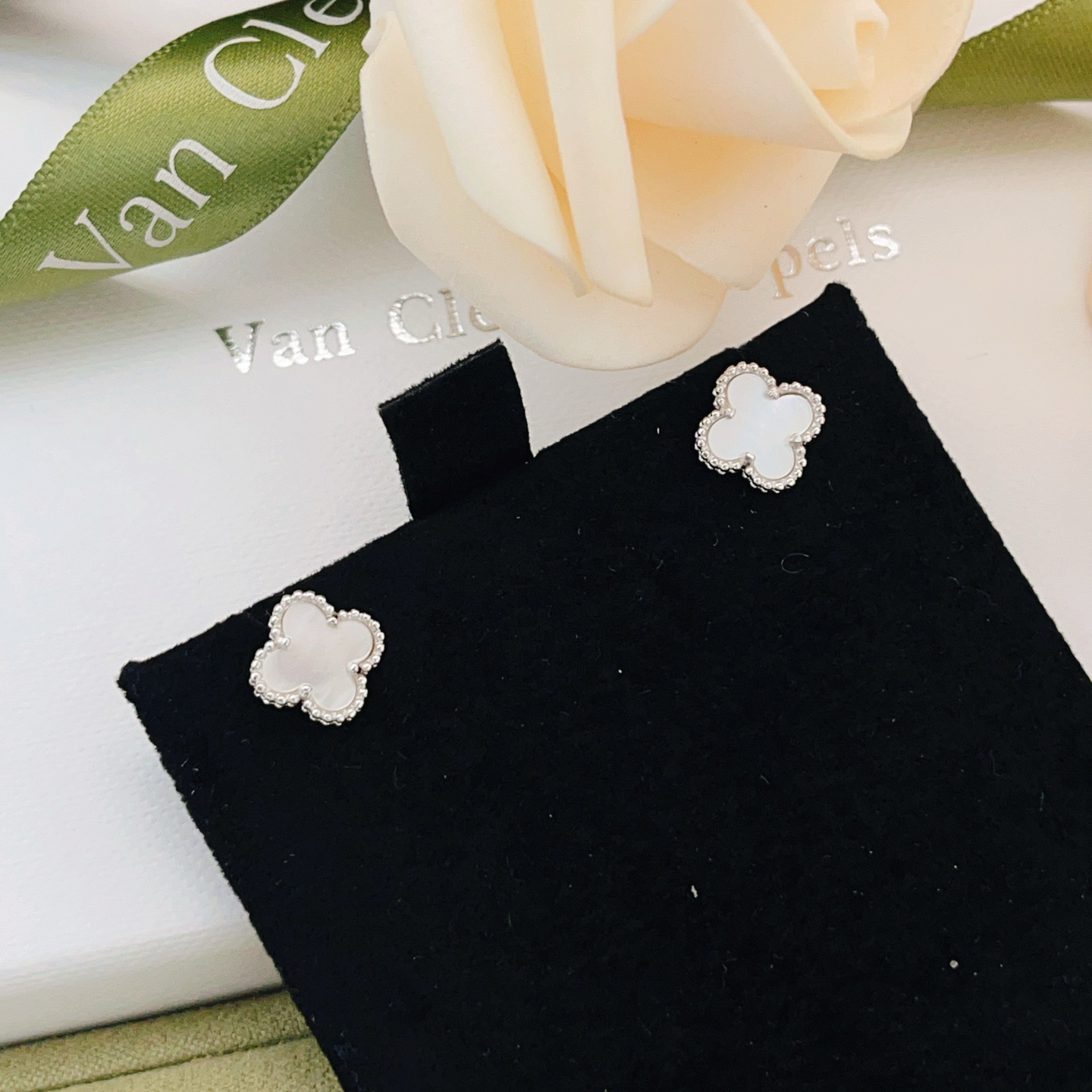 Van Cleef Arpels Sweet Alhambra earrings white gold metal white mother-of-pearl stone 9mm motif diameter