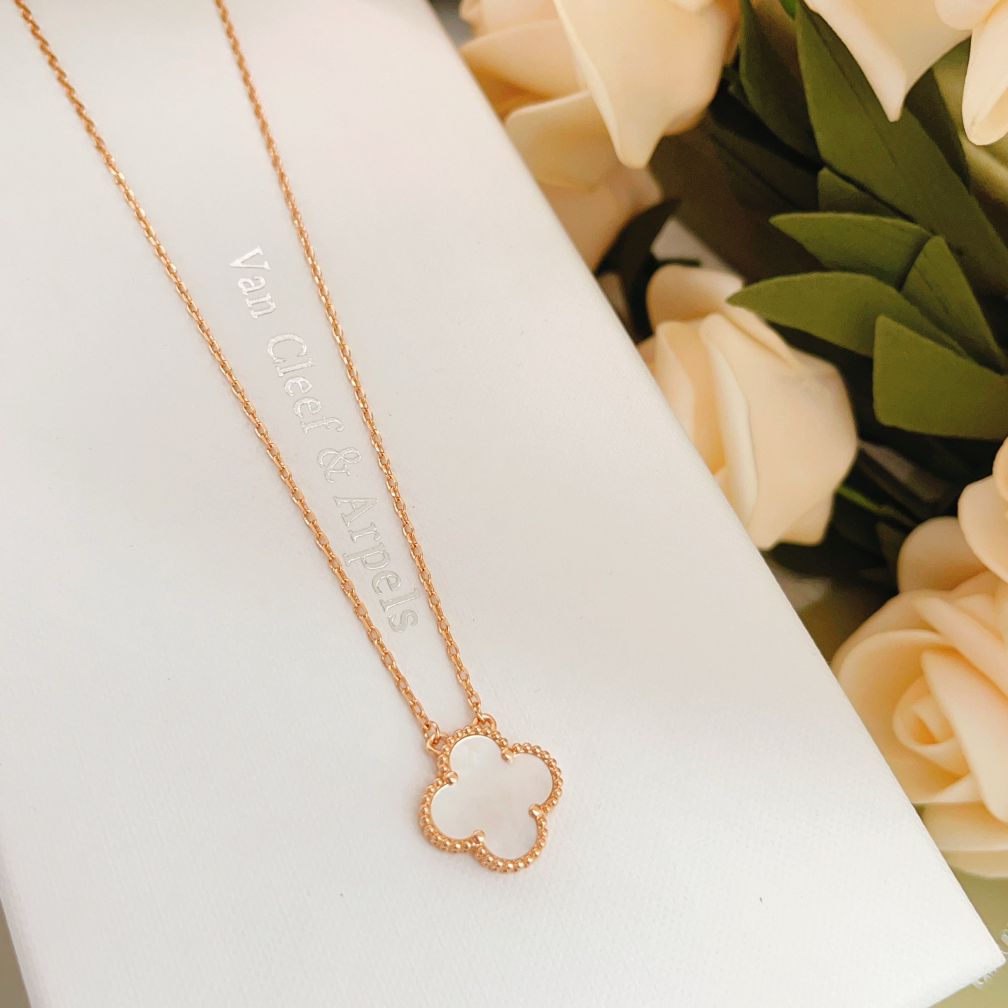 Van Cleef & Arpels Luxury Fine Jewelry Collection 3