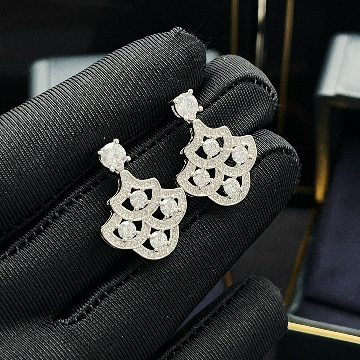 Chanel Haute Joaillerie Fine Jewelry Earrings Necklace Ring Ref 3
