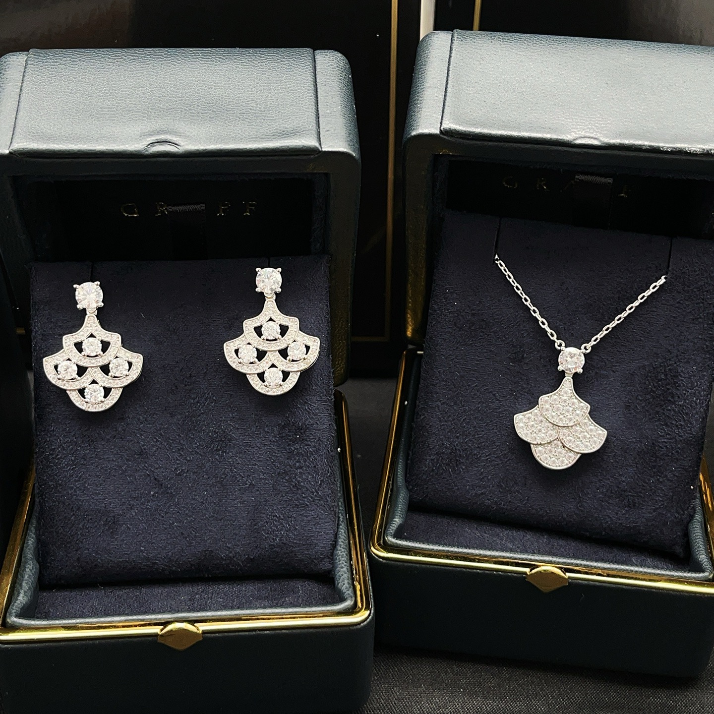 Chanel Haute Joaillerie Fine Jewelry Earrings Necklace Ring Ref 5