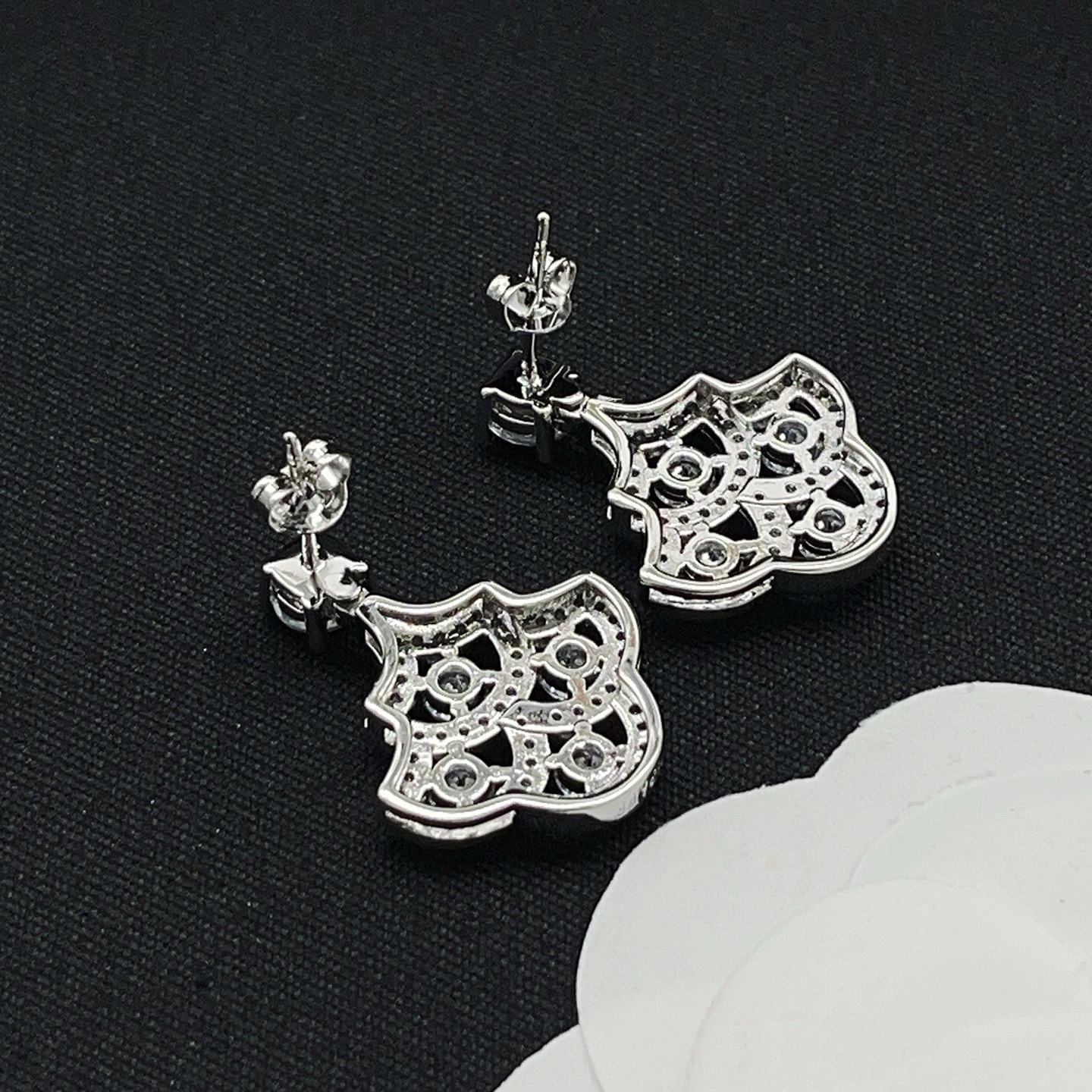 Chanel Haute Joaillerie Fine Jewelry Earrings Necklace Ring Ref 8