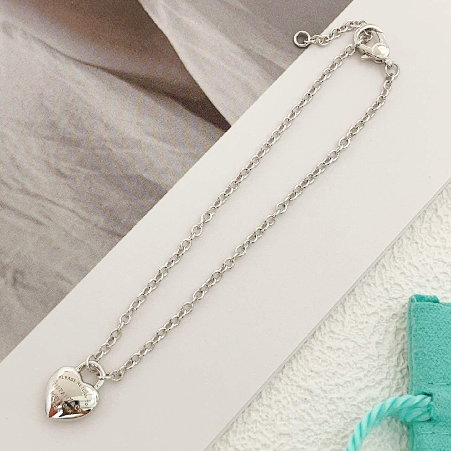 Tiffany & Co. Tiffany*帝芙尼光面爱心银色手链一致ZP黄铜材质