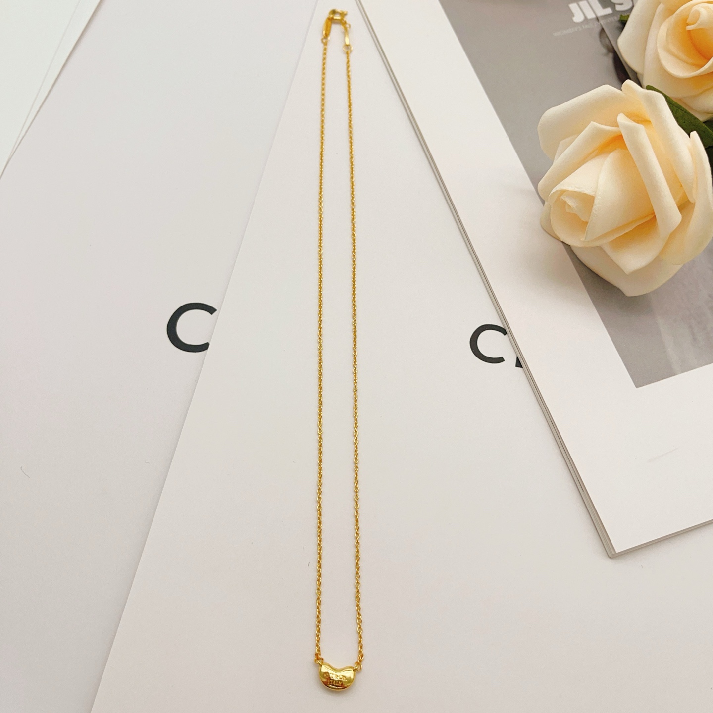 Tiffany & Co. Tiffany*帝芙尼最新款，非常的上镜‼ 设计很特别值得入手 高级手工坊系列