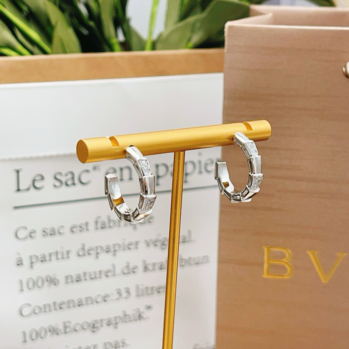 Bvlgari BVLGARI最新款，非常的上镜‼ 设计很特别值得入手 高级手工坊系列