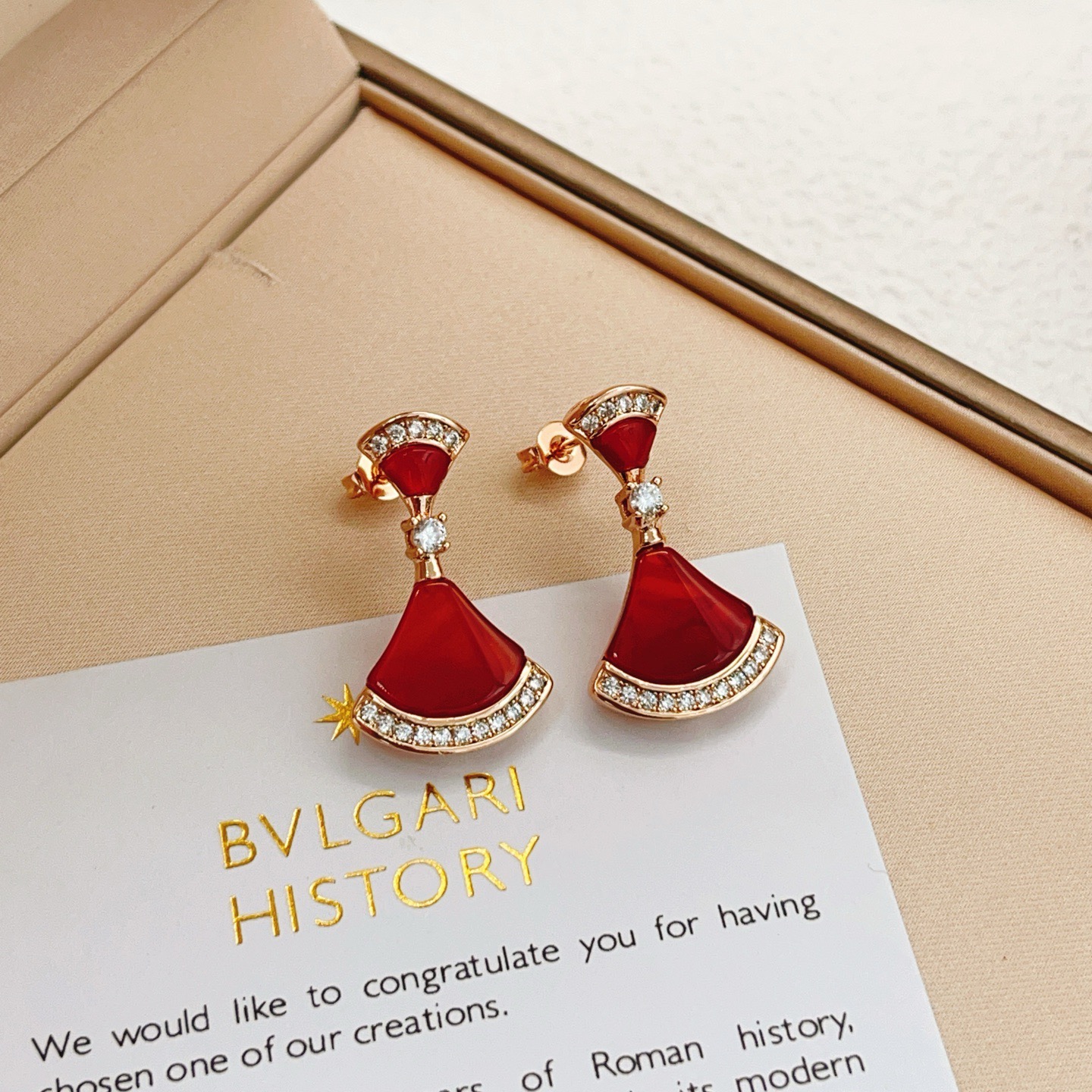 Bvlgari BVLGARI最新款，非常的上镜‼ 设计很特别值得入手 高级手工坊系列