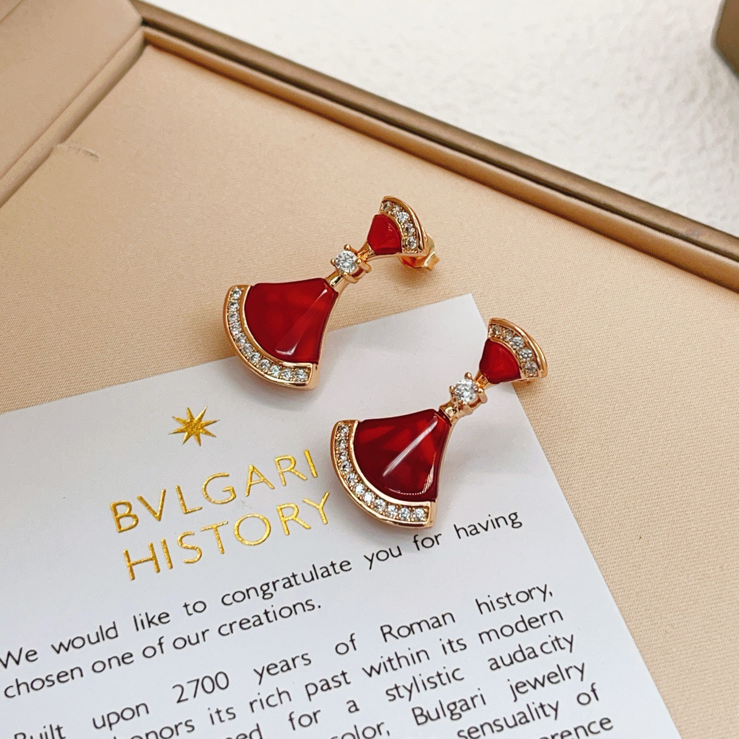 Bvlgari BVLGARI最新款，非常的上镜‼ 设计很特别值得入手 高级手工坊系列