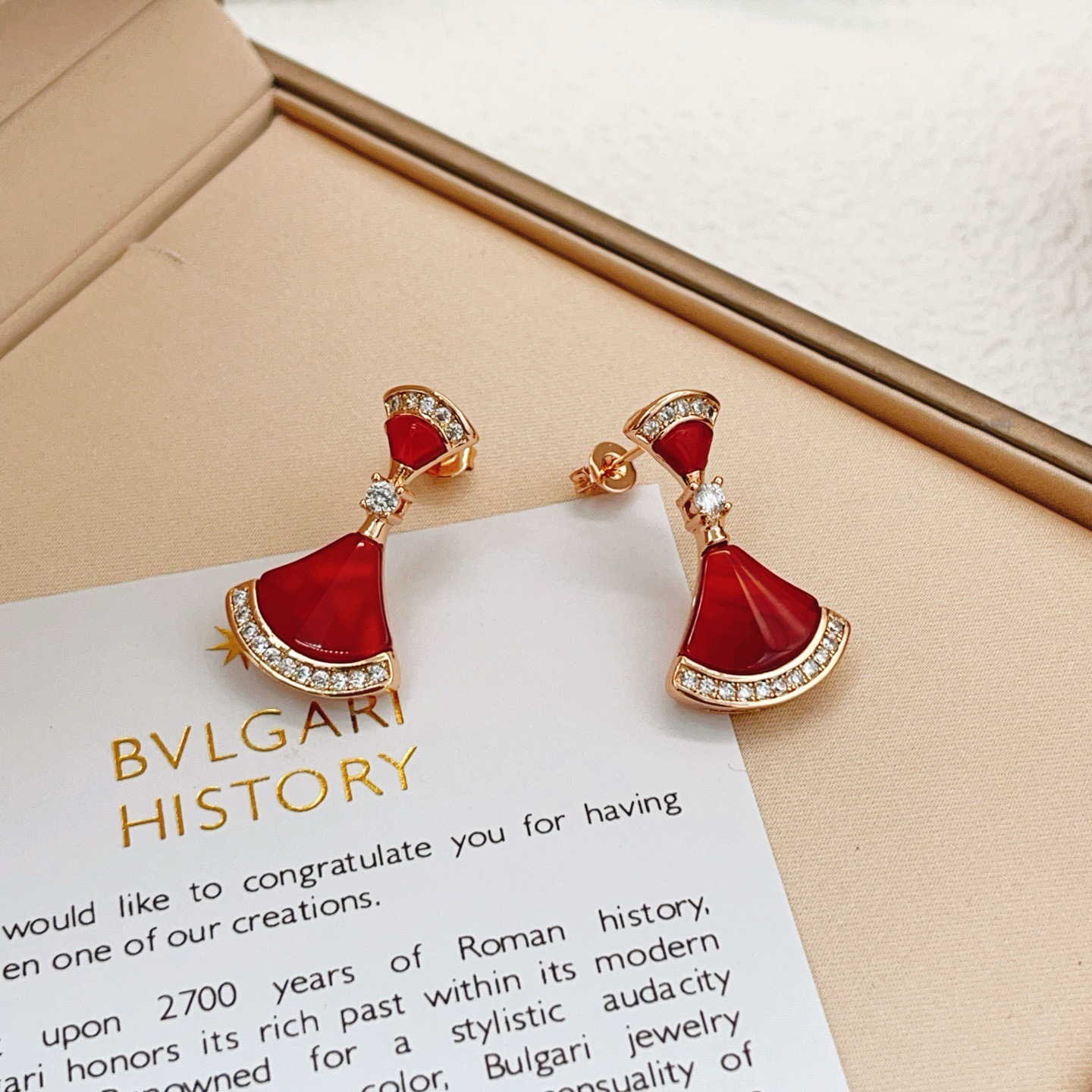 Bvlgari BVLGARI最新款，非常的上镜‼ 设计很特别值得入手 高级手工坊系列