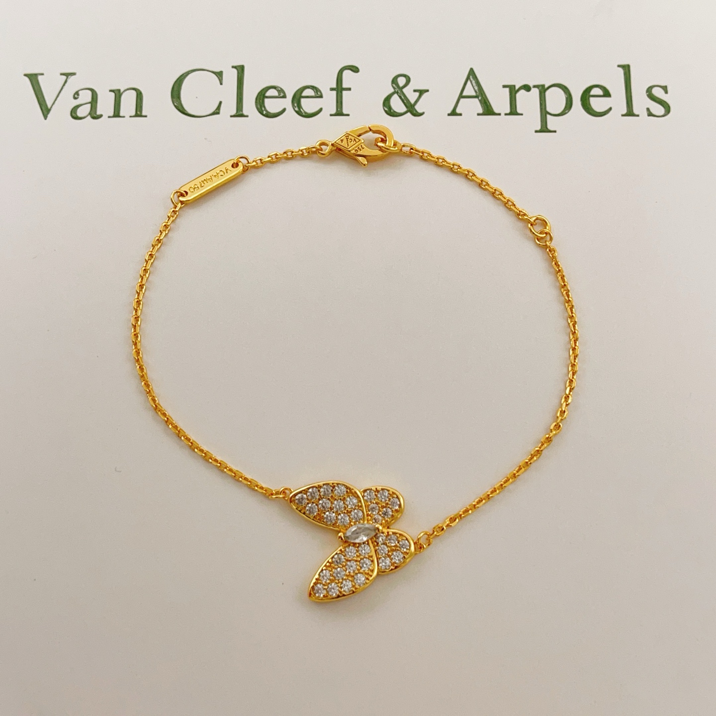 Bracciale Van Cleef Arpels Two Butterfly in oro giallo con diamanti trasparenti 17 cm