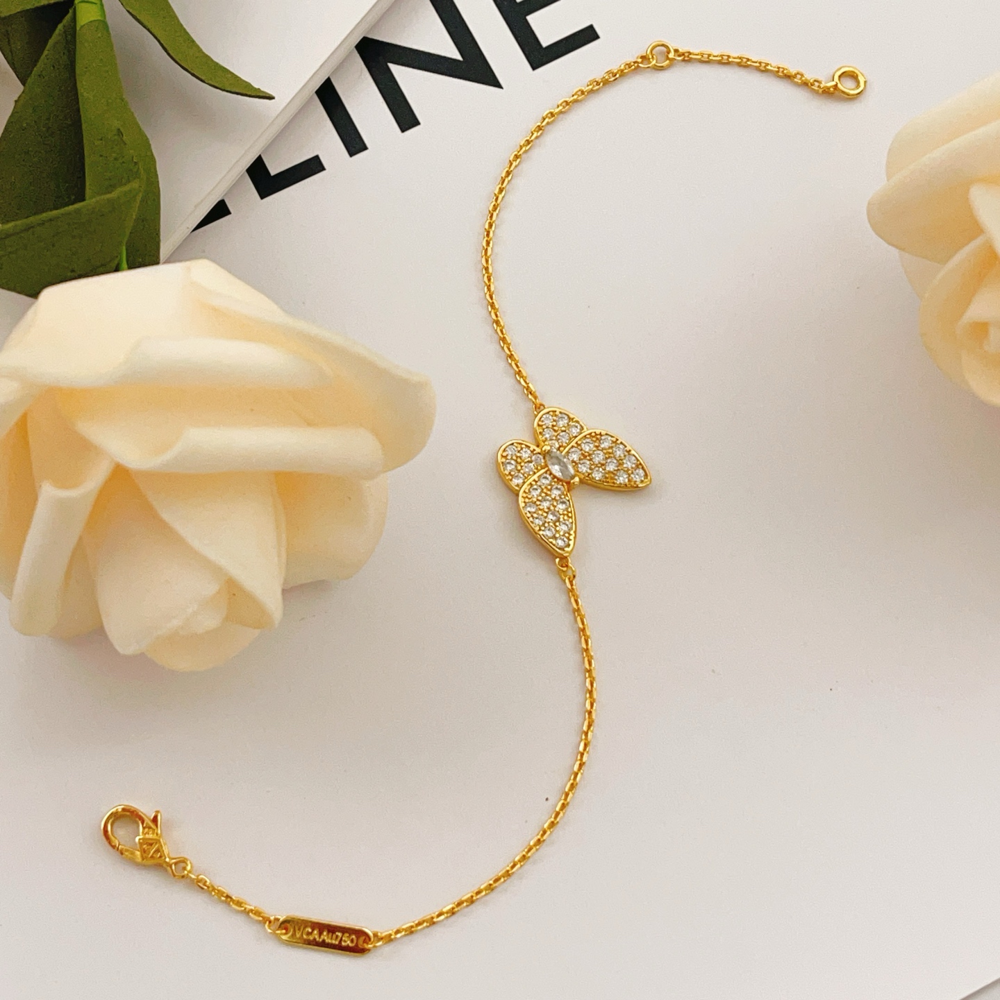 Bracciale Van Cleef Arpels Two Butterfly in oro giallo con diamanti trasparenti 17 cm