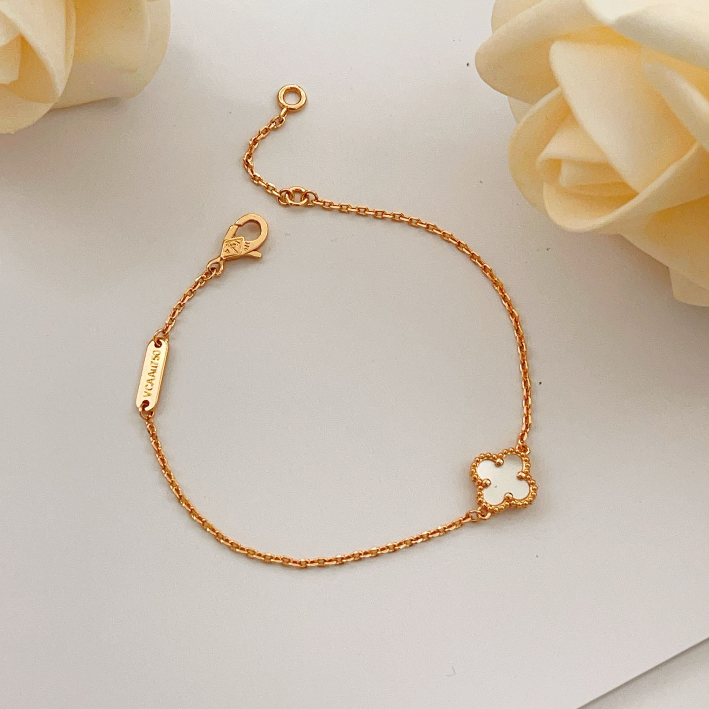 Van Cleef Arpels Sweet Alhambra bracelet 18k rose gold mother-of-pearl 17cm