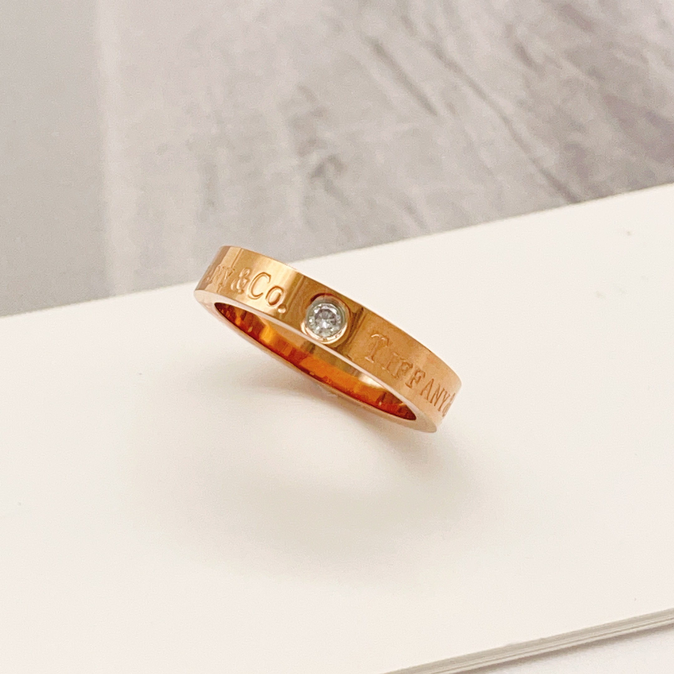 Tiffany & Co. Tiffany*帝芙尼最新款，非常的上镜‼ 设计很特别值得入手 高级手工坊系列