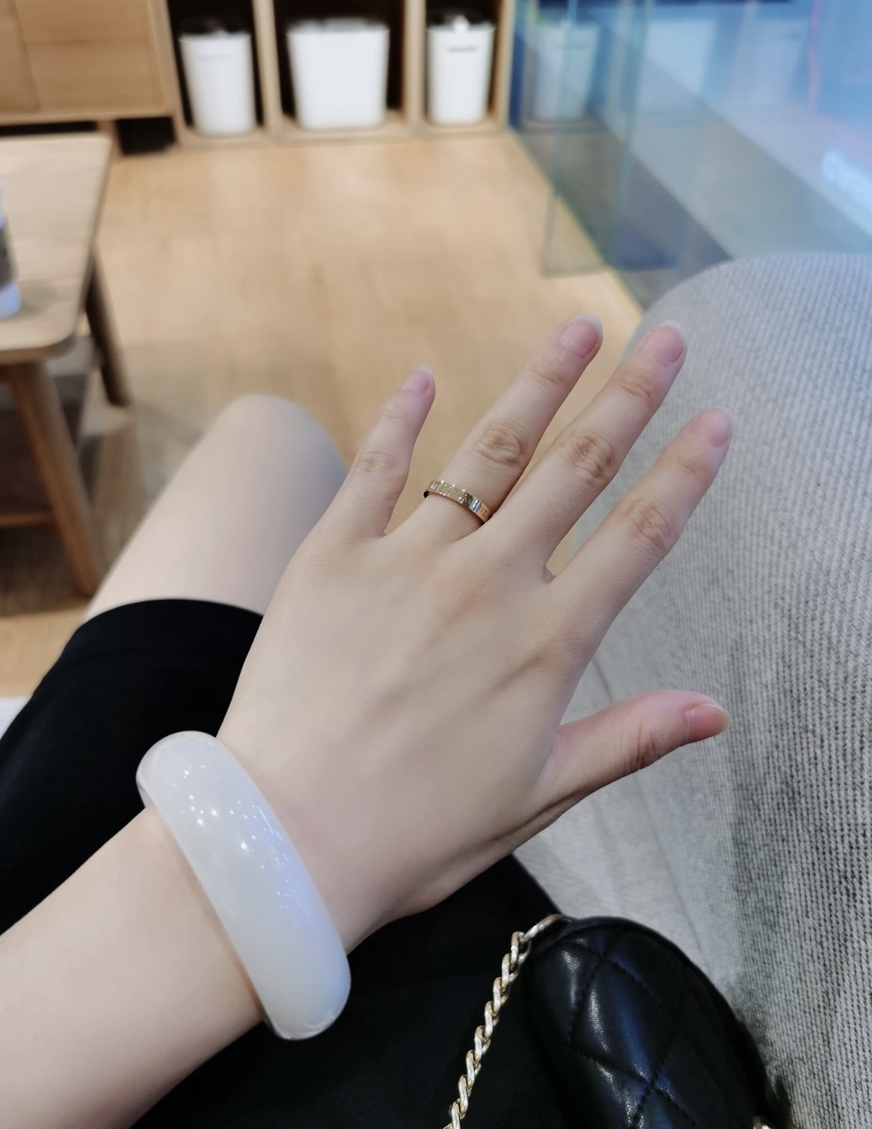Tiffany & Co. Tiffany*帝芙尼最新款，非常的上镜‼ 设计很特别值得入手 高级手工坊系列