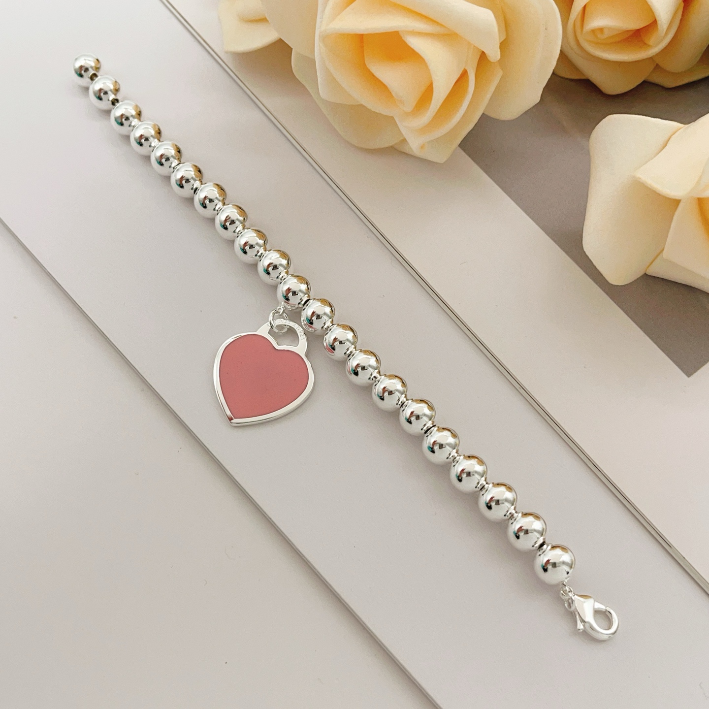 Tiffany & Co. Tiffany*帝芙尼最新款 银色粉爱心手链一致ZP黄铜材质
