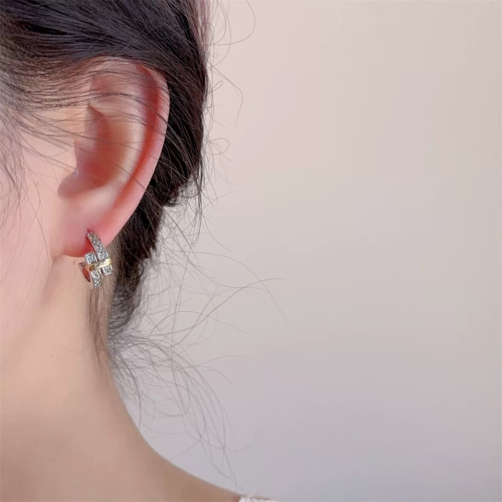 Tiffany & Co. Tiffany*帝芙尼最新款，非常的上镜‼ 设计很特别值得入手 高级手工坊系列