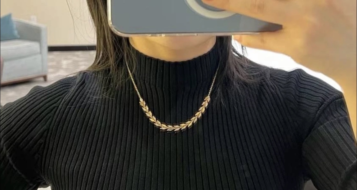 Tiffany & Co. Tiffany*帝芙尼最新款，非常的上镜‼ 设计很特别值得入手 高级手工坊系列