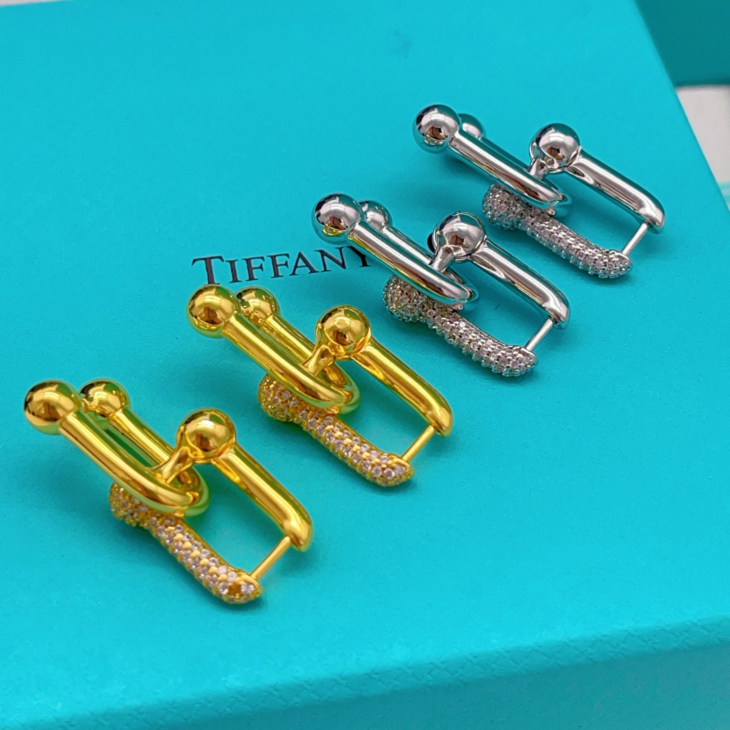 Tiffany & Co. Tiffany*帝芙尼最新款 U型金色耳钉一致ZP黄铜材质