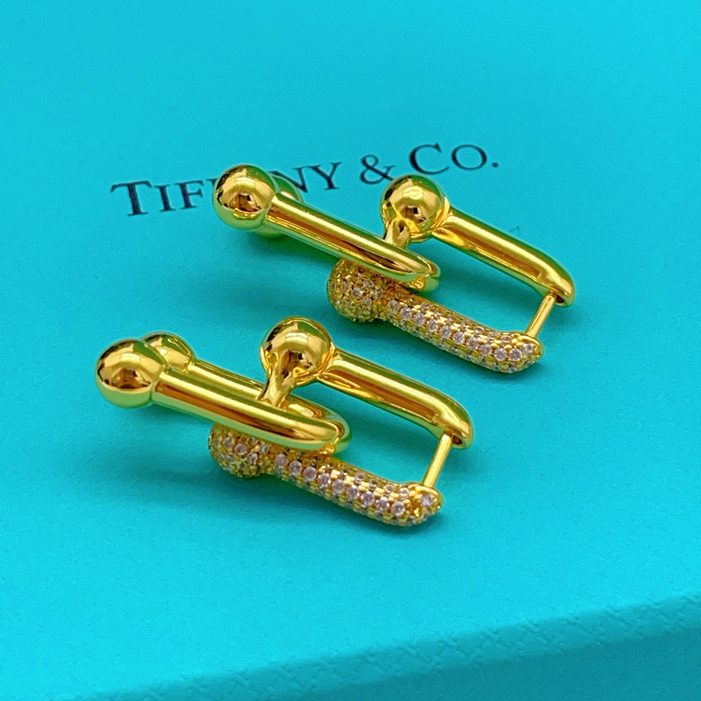 Tiffany & Co. Tiffany*帝芙尼最新款 U型金色耳钉一致ZP黄铜材质