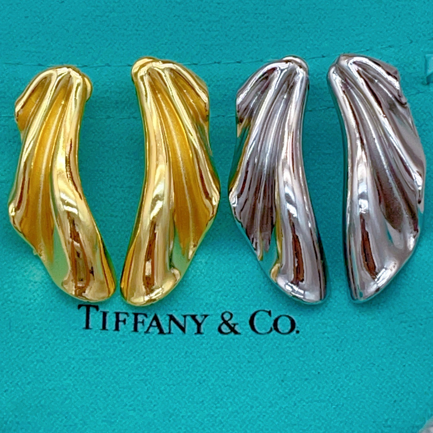 Tiffany & Co. Tiffany*帝芙尼最新款，非常的上镜‼ 设计很特别值得入手 高级手工坊系列