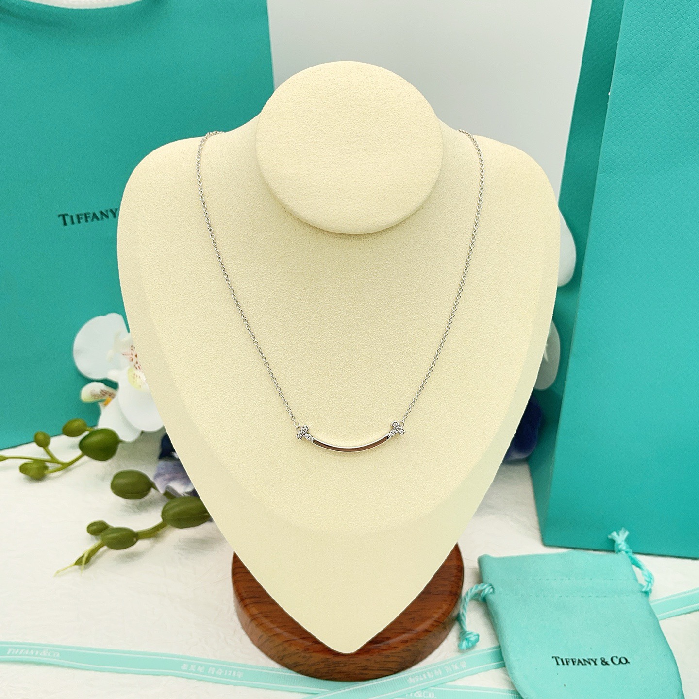 Tiffany & Co. Tiffany*帝芙尼笑脸镶钻银色项链一致ZP黄铜材质