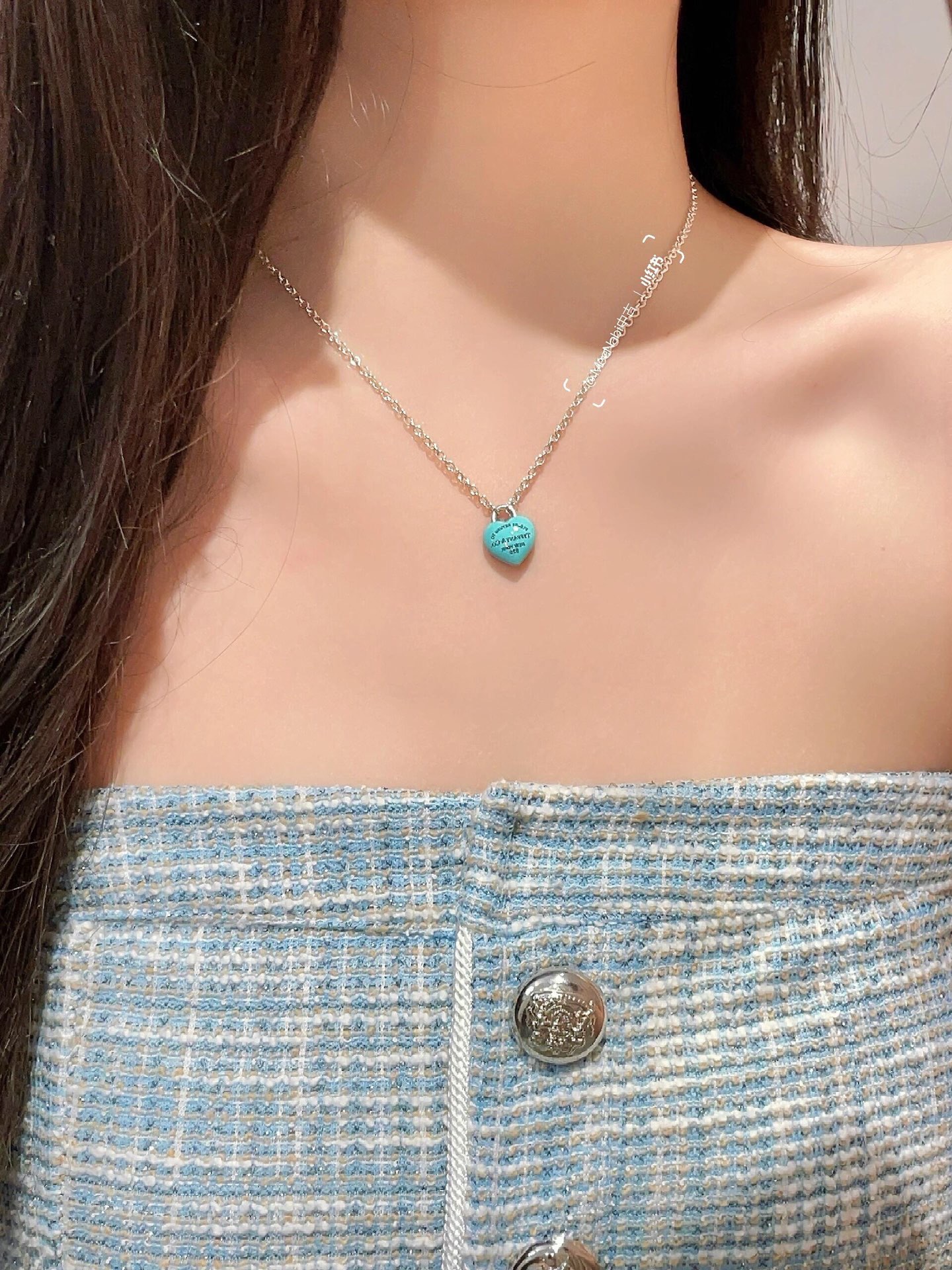 【Tiffany*帝芙尼蓝色爱心银项链】一致官网黄铜材质，非常的上镜‼️设计很特别值得入手。高级手工坊系