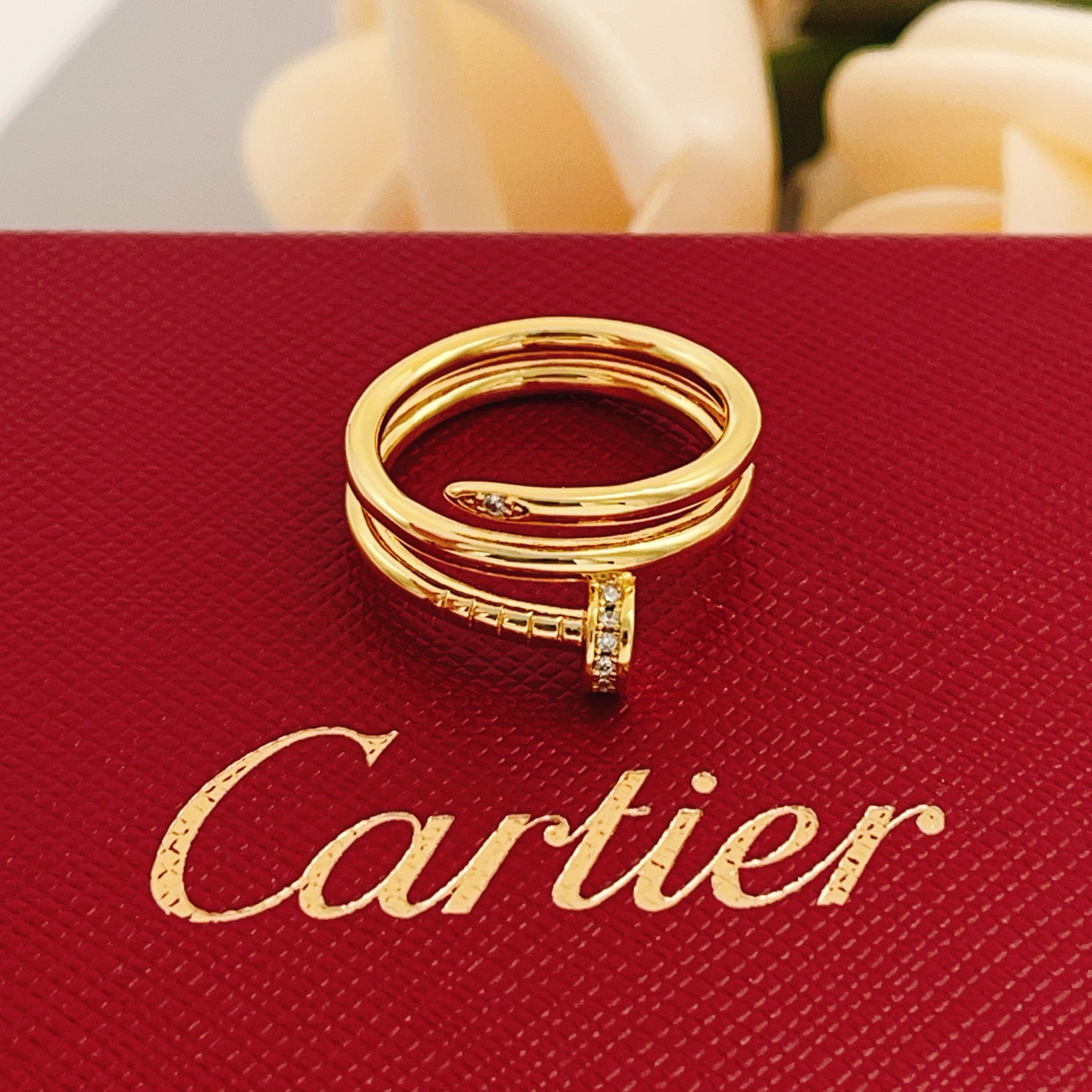 大小尺寸:6号、7号、8号【Cartie*最新款🆕🆕金色钉子戒指】一致官网黄铜材质，非常的上镜‼️设计很