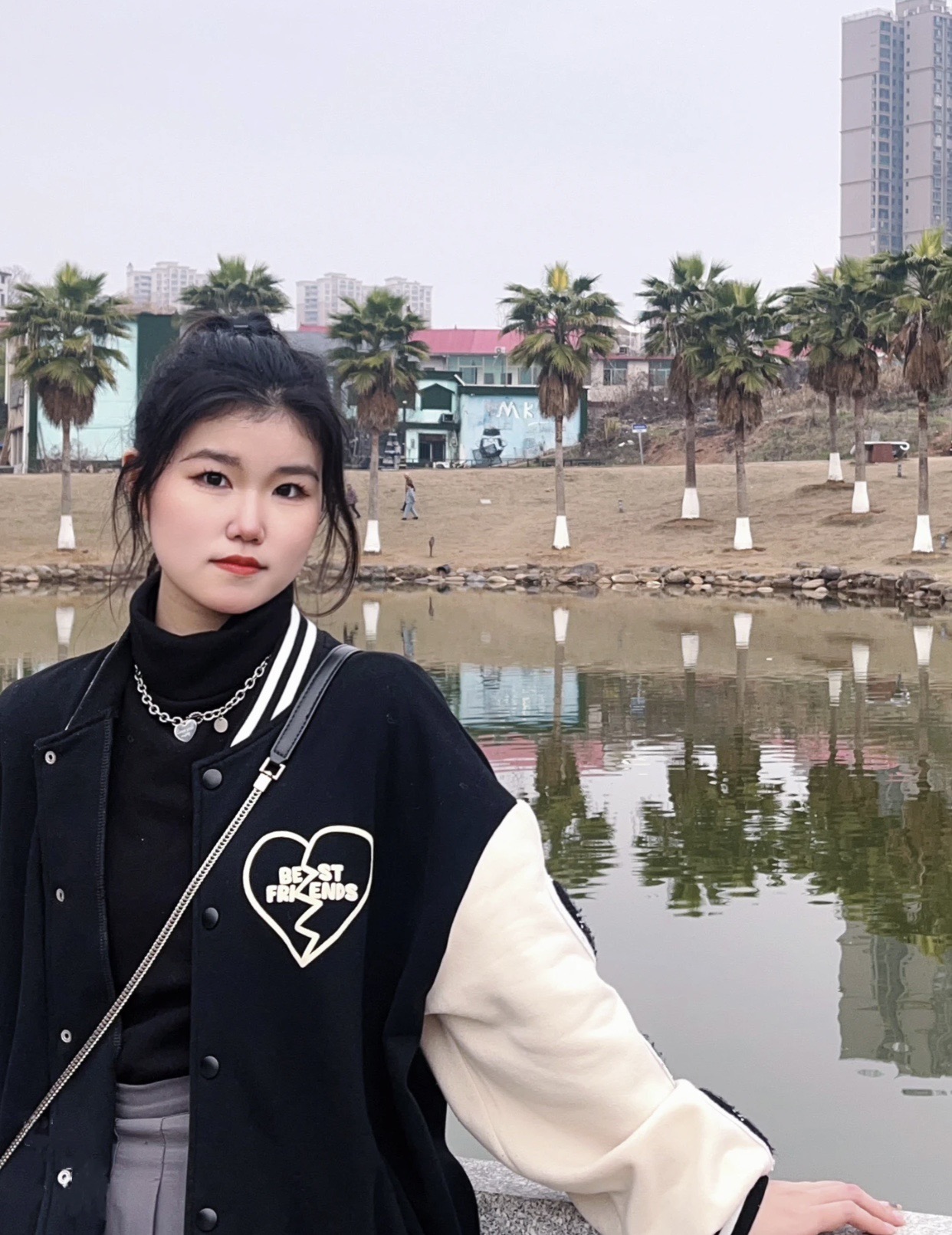 【Tiffany*帝芙尼最新款🆕🆕银色光面爱心项链】一致官网黄铜材质，非常的上镜‼️设计很特别值得入手。