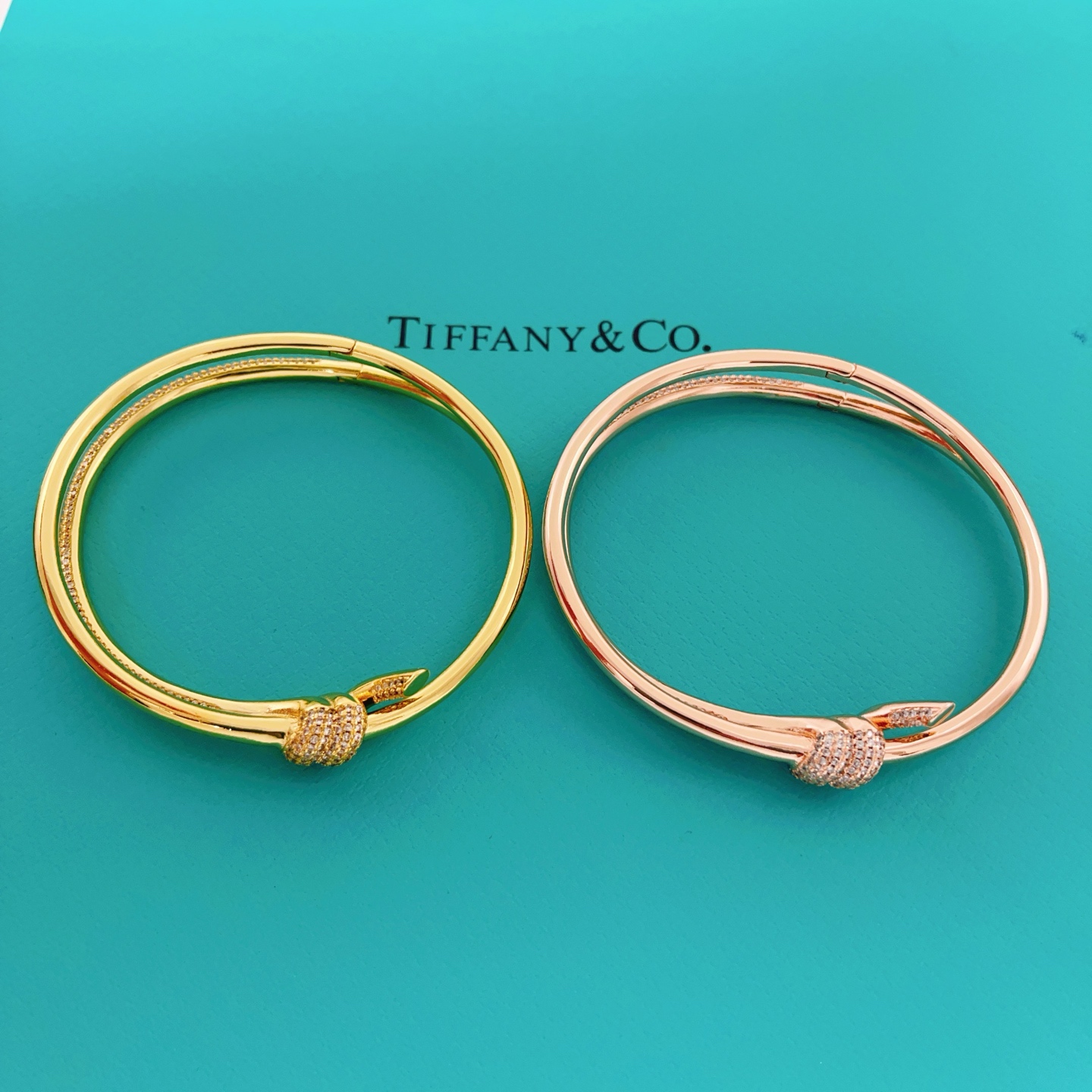 Tiffany & Co. Tiffany*帝芙尼最新款，非常的上镜‼ 设计很特别值得入手 高级手工坊系列