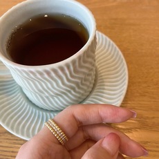 金色大小尺寸:6号、7号、8号【VanCleef*ArPel*珠珠窄板镶钻金色戒指】一致官网黄铜材质,非 金色大小尺寸:6号、7号、8号【VanCleef*ArPel*珠珠窄板镶钻金色戒指】一致官网黄铜材质,非