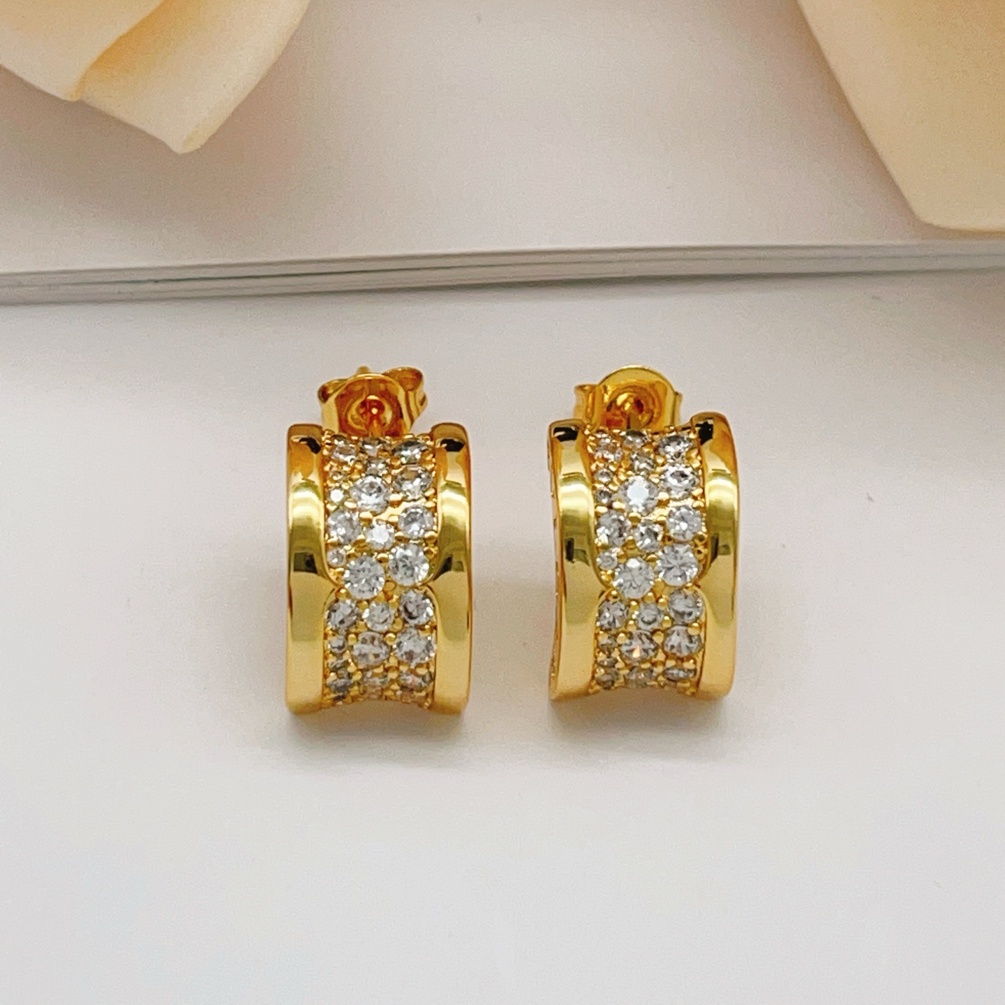 Bvlgari B zero1 earrings yellow gold with clear pave diamonds 15mm hoop diameter