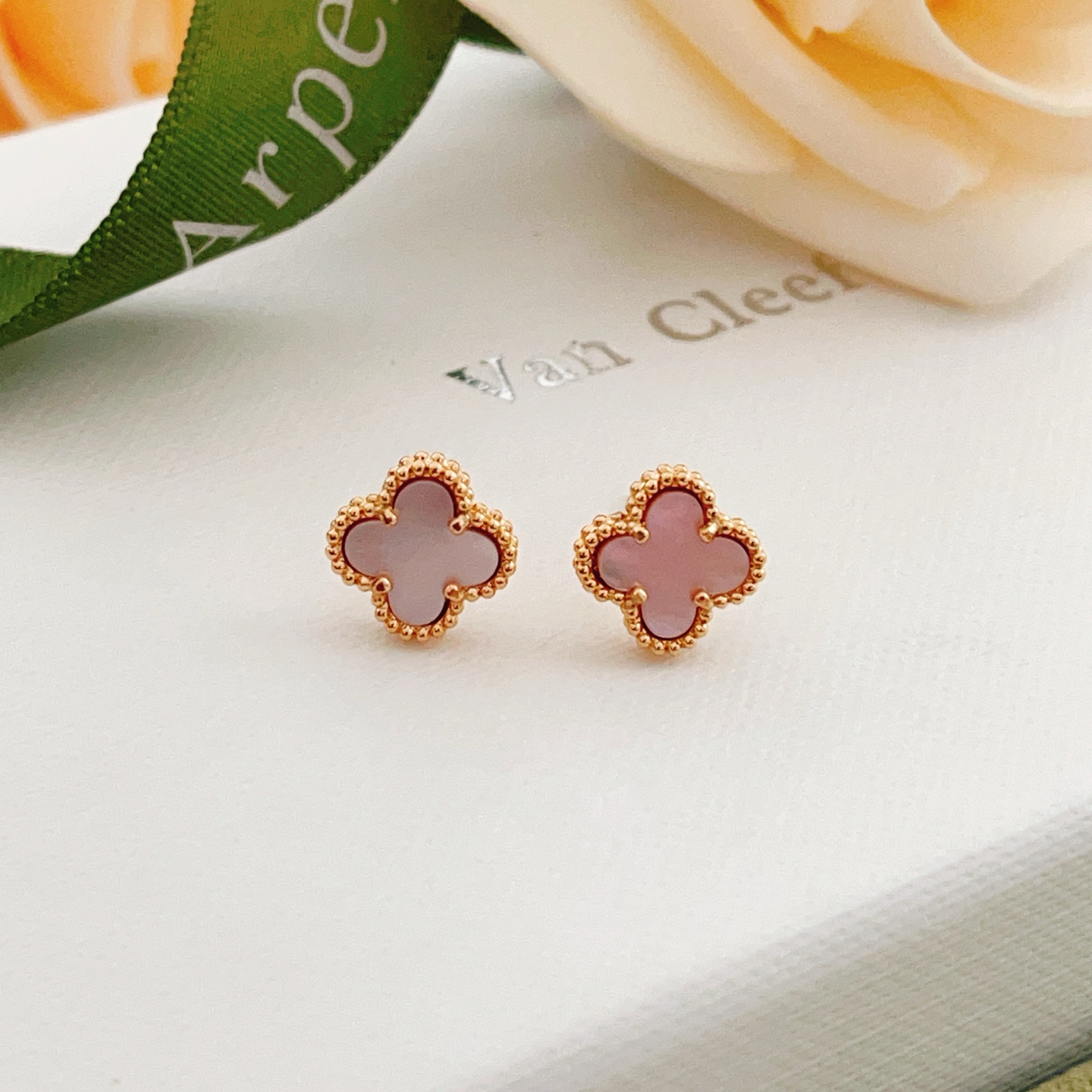 Van Cleef & Arpels Haute Couture Haute Joaillerie Fine Jewelry Earrings