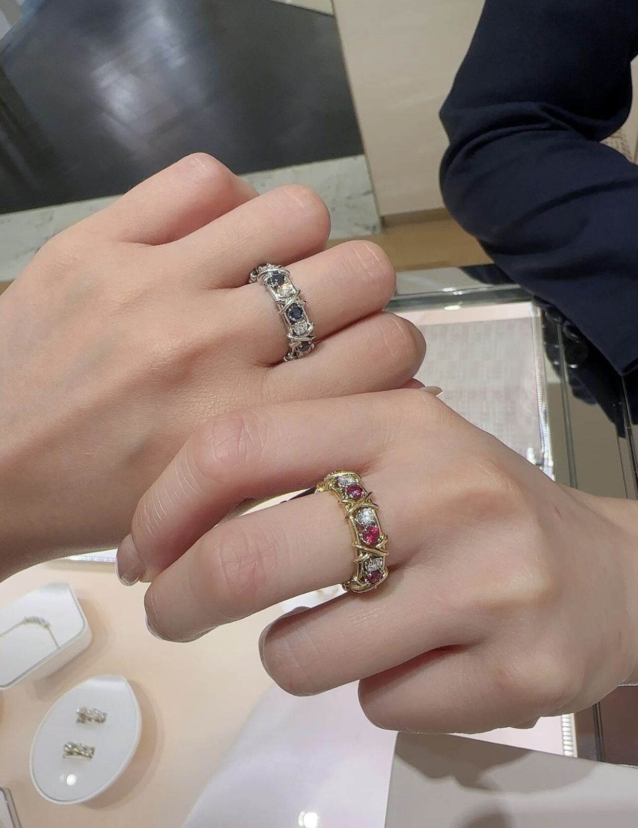 Tiffany & Co. Tiffany*帝芙尼最新款，非常的上镜‼ 设计很特别值得入手 高级手工坊系列