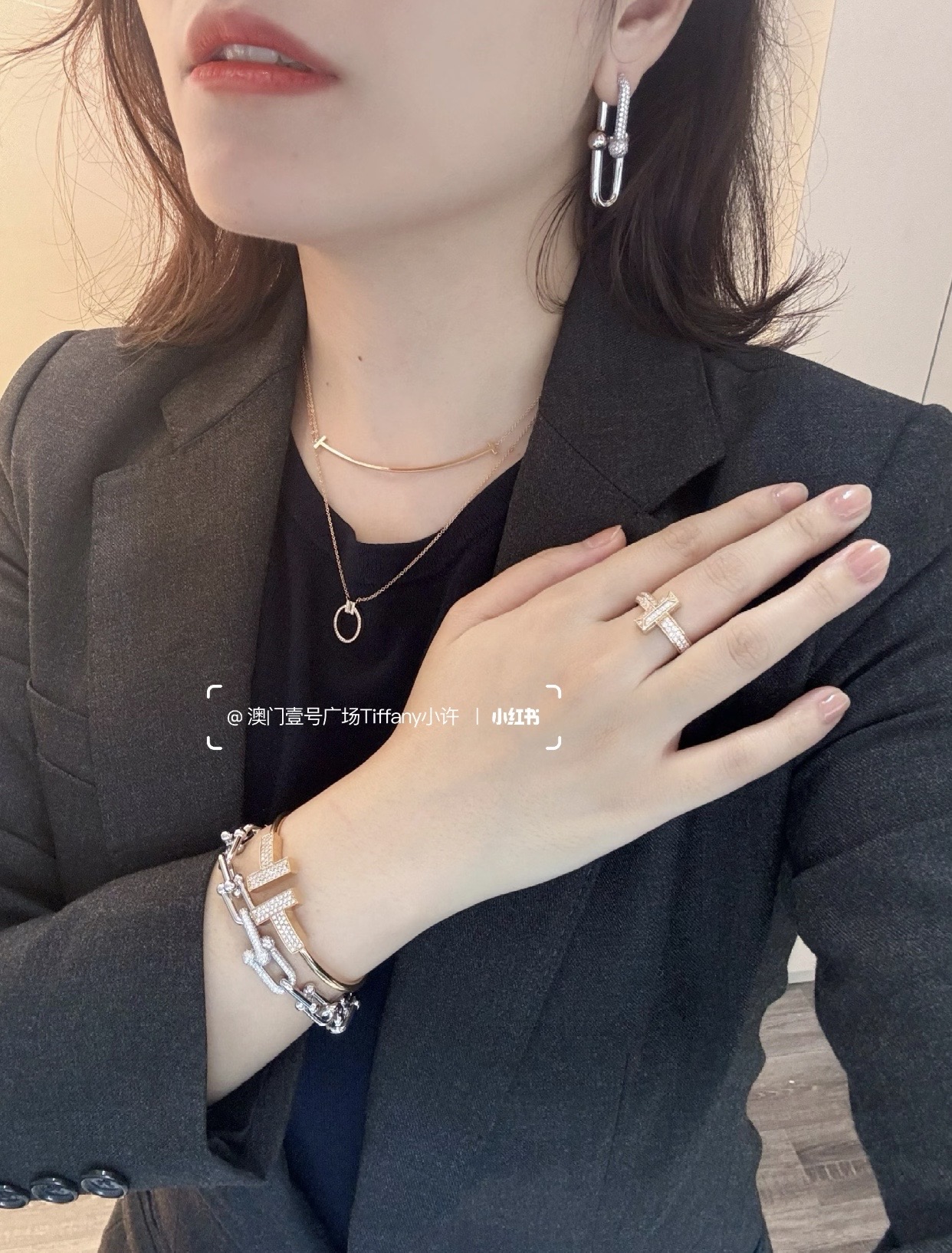 Tiffany & Co. Tiffany*帝芙尼最新款，非常的上镜‼ 设计很特别值得入手 高级手工坊系列
