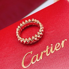 大小尺寸:6号、7号、8号【Cartie*最新款🆕🆕玫瑰金子弹头戒指】一致官网黄铜材质,非常的上镜‼️设 大小尺寸:6号、7号、8号【Cartie*最新款🆕🆕玫瑰金子弹头戒指】一致官网黄铜材质,非常的上镜‼️设