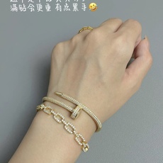 KZ021银色KZ022玫瑰金KZ023金色大小尺寸:17均码【Cartie*最新款🆕🆕三色镶钻钉子手镯 KZ021银色KZ022玫瑰金KZ023金色大小尺寸:17均码【Cartie*最新款🆕🆕三色镶钻钉子手镯