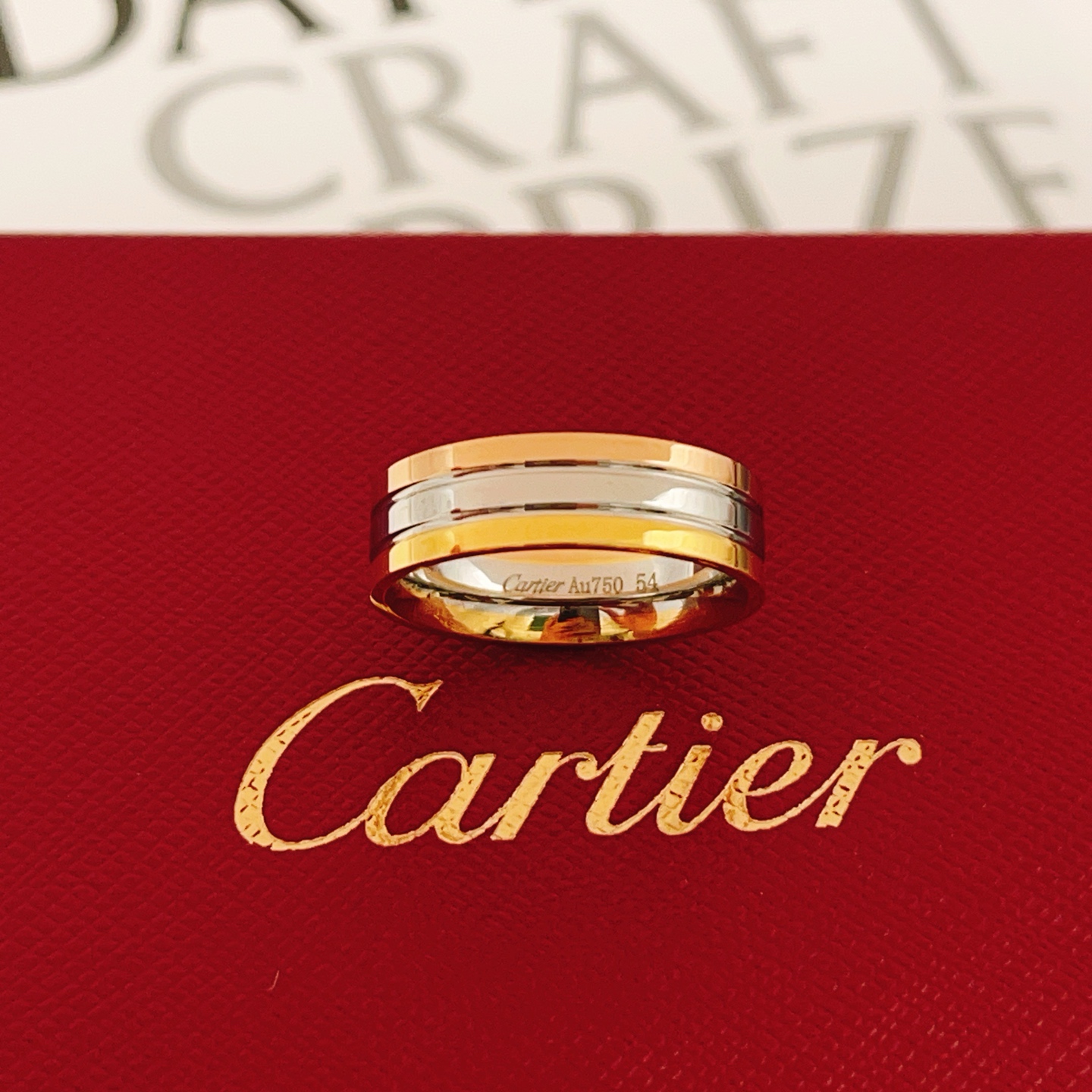 大小尺寸:6号、7号、8号【Cartie*最新款🆕🆕三拼色戒指】一致官网黄铜材质，非常的上镜‼️设计很特