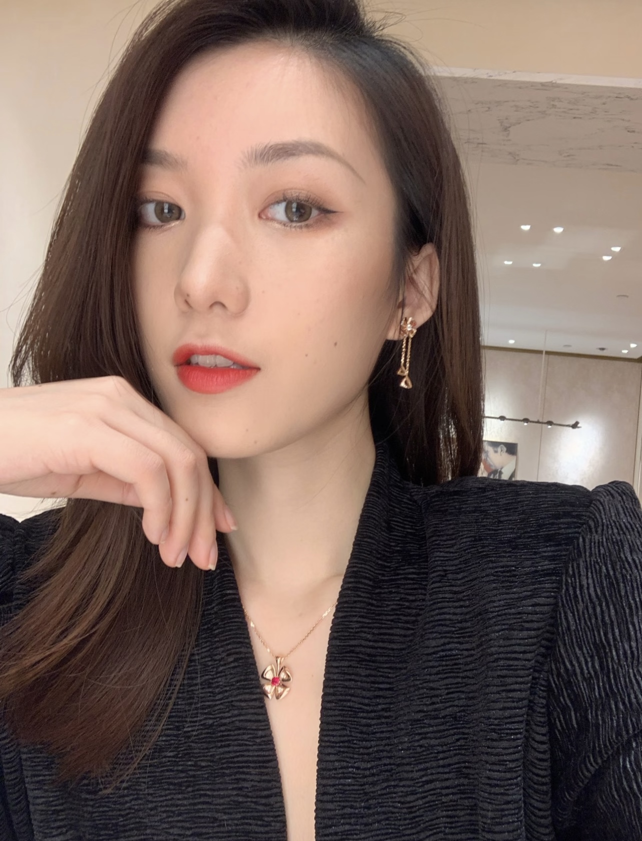 Bvlgari BVLGARI最新款，非常的上镜‼ 设计很特别值得入手 高级手工坊系列