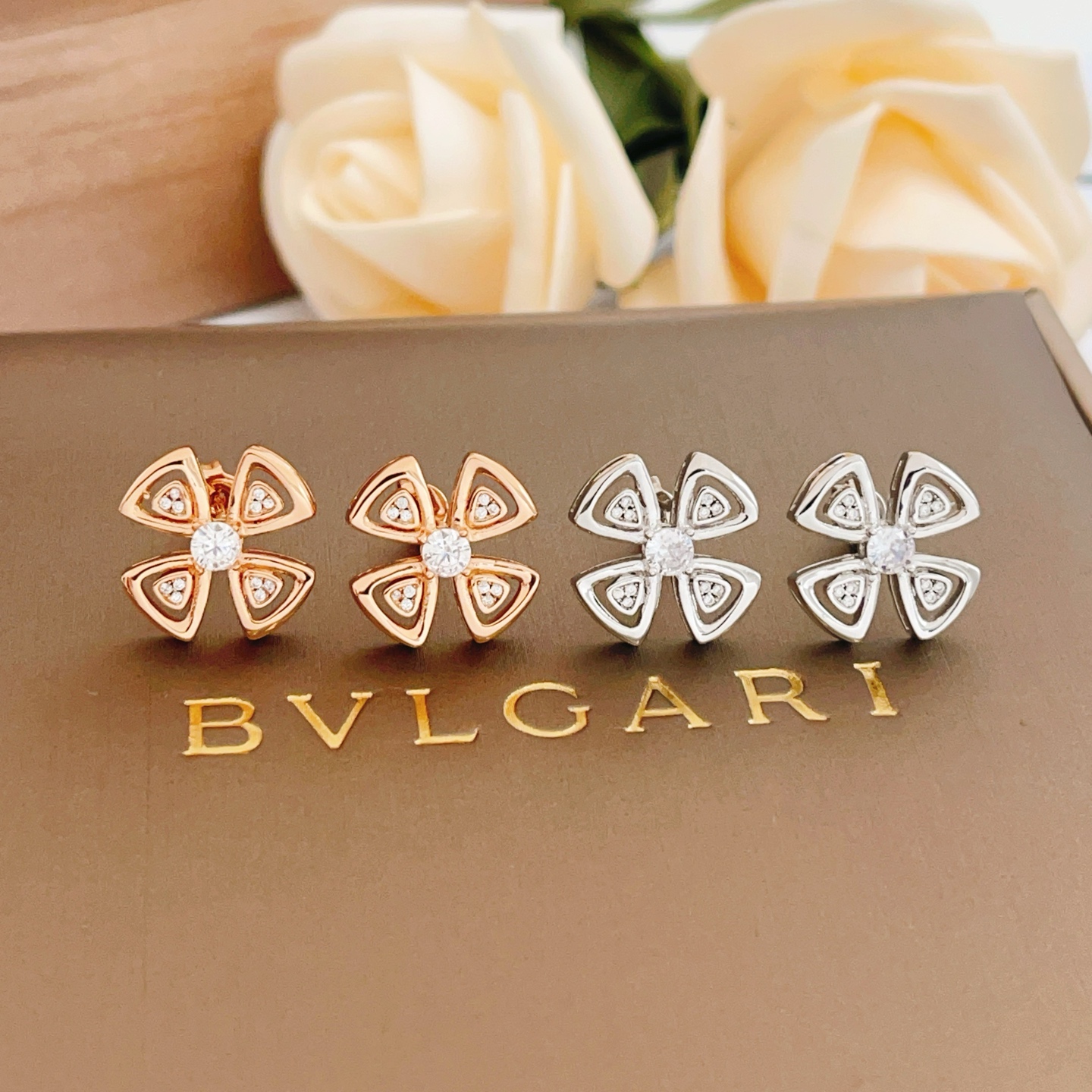 Bvlgari BVLGARI最新款，非常的上镜‼ 设计很特别值得入手 高级手工坊系列