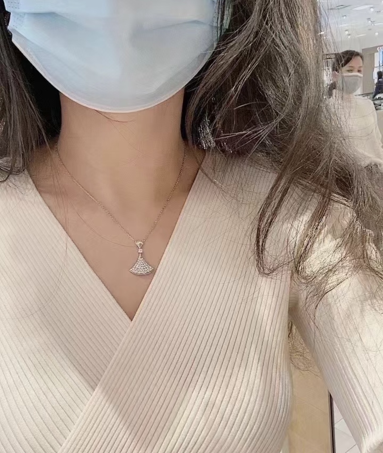 Bvlgari BVLGARI最新款，非常的上镜‼ 设计很特别值得入手 高级手工坊系列