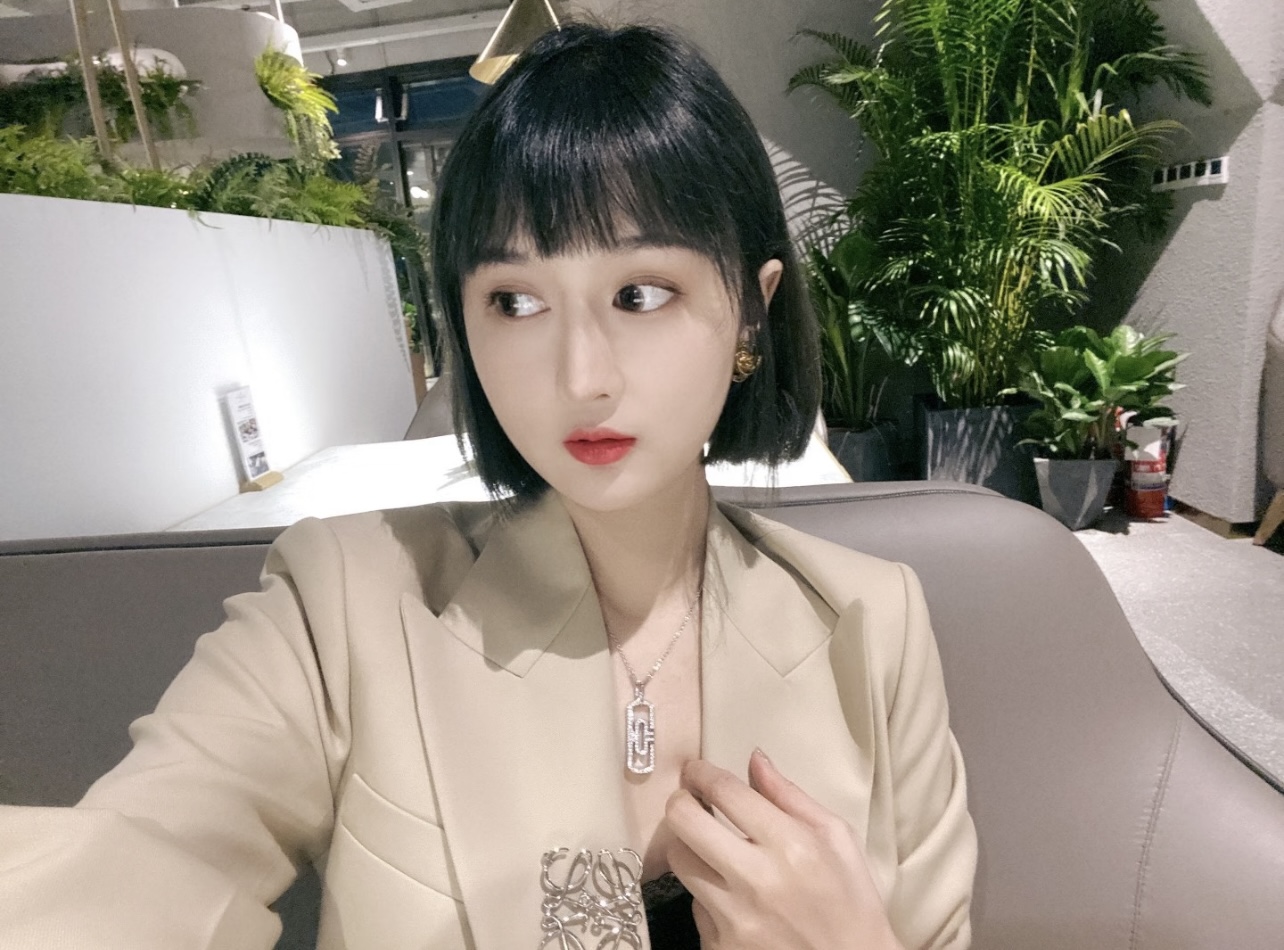 Bvlgari BVLGARI最新款，非常的上镜‼ 设计很特别值得入手 高级手工坊系列